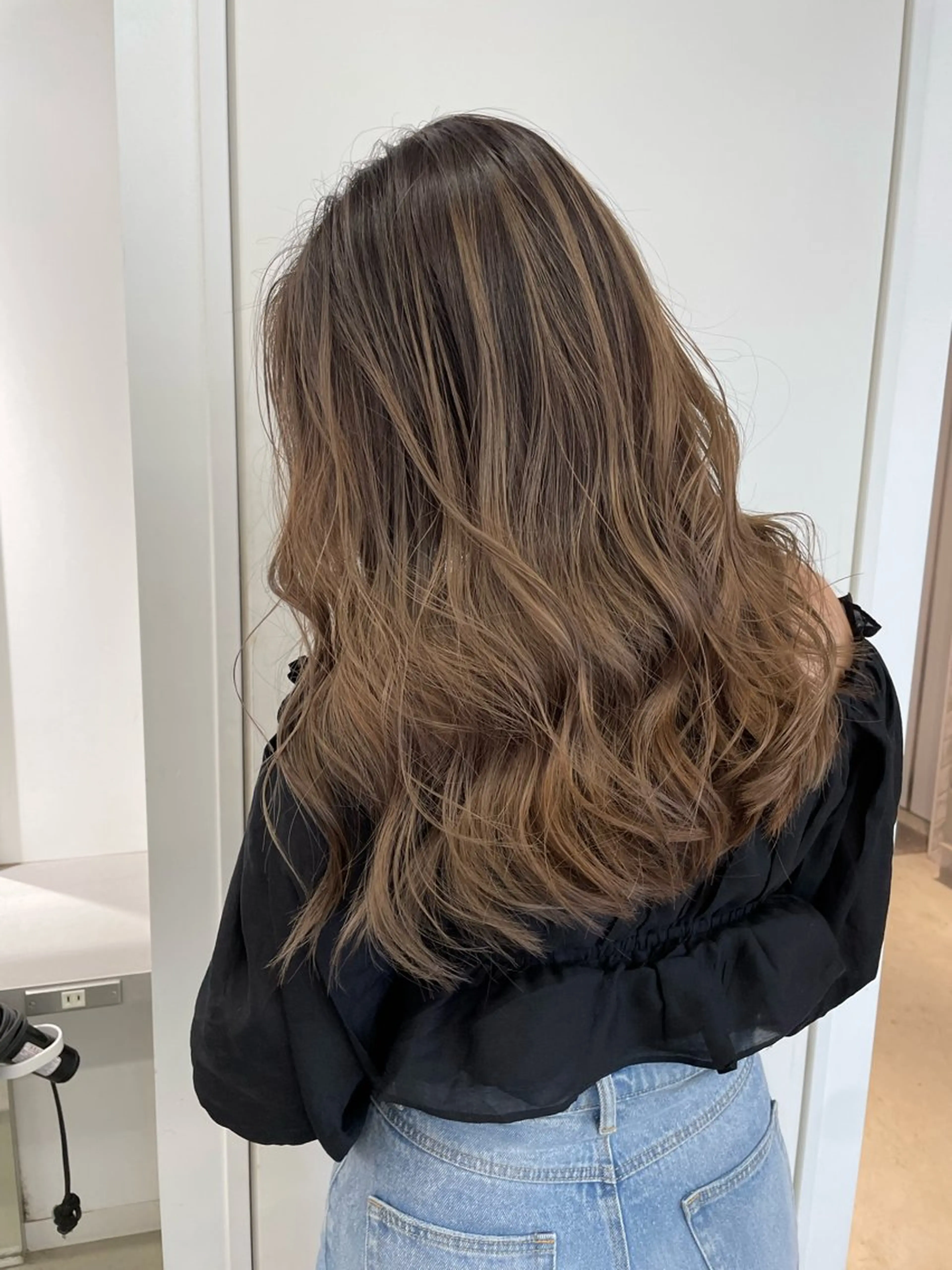 ロング カラー ヘアアレンジ バレイヤージュ レイヤーカット カット ヘアカラー トリートメント 🎗秋山勇 /三宮指名No.1のヘアスタイル