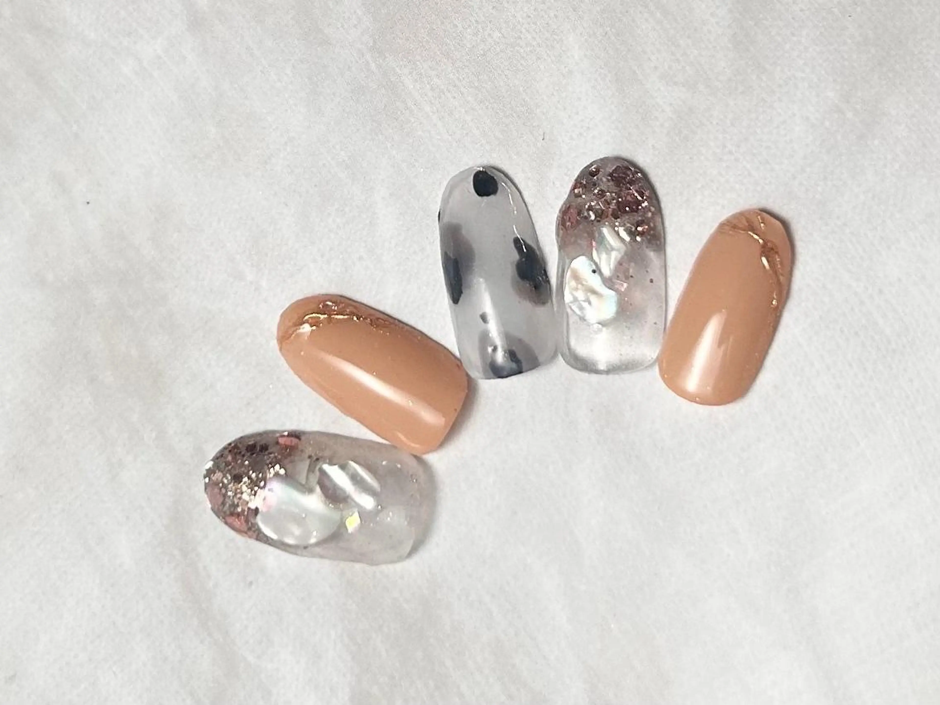 ネイル ハンドネイル Ellie Nail Honamiのネイルデザイン