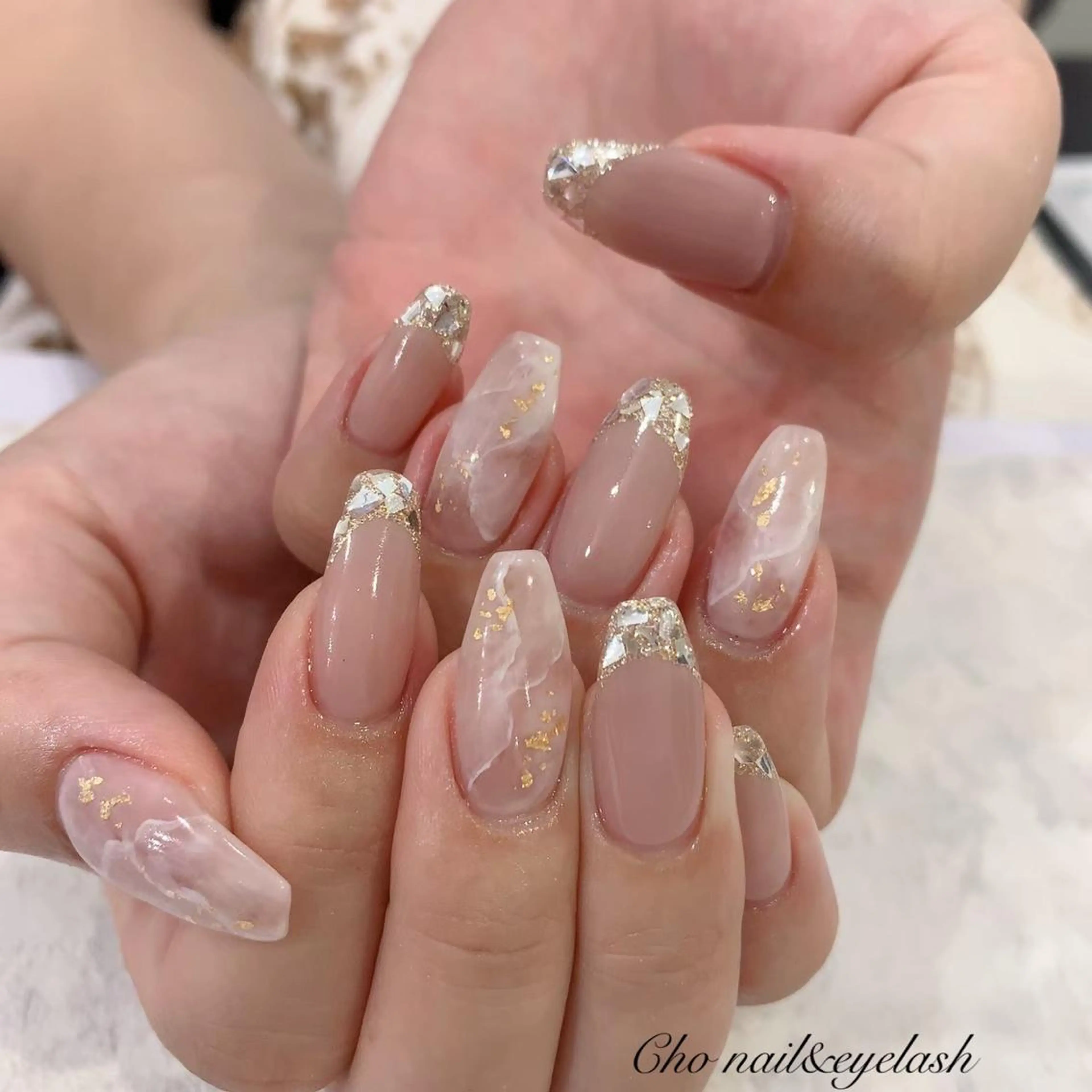 ミディアム ネイル cho nailのネイルデザイン