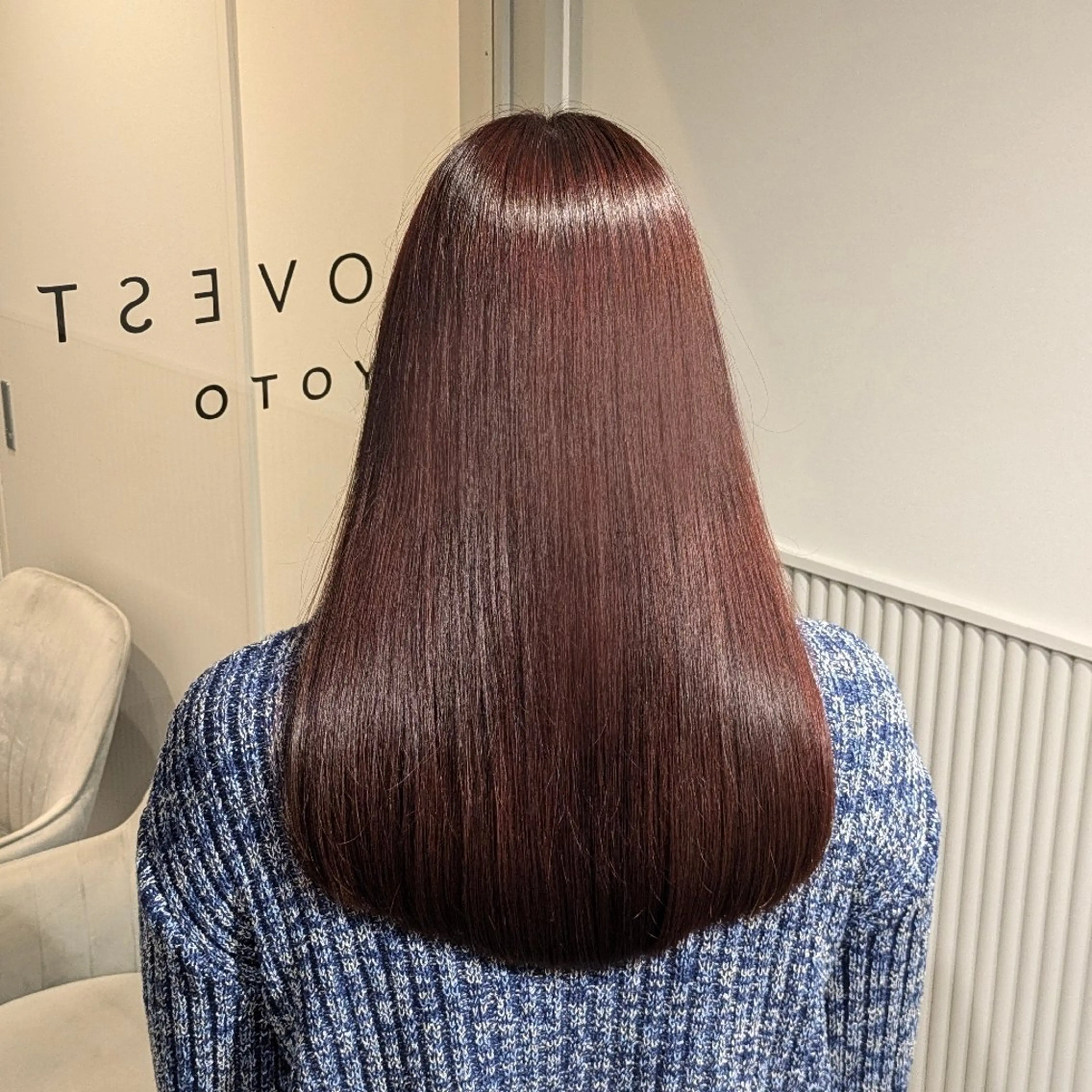ロング LOVEST クロサカ ユウナのヘアスタイル