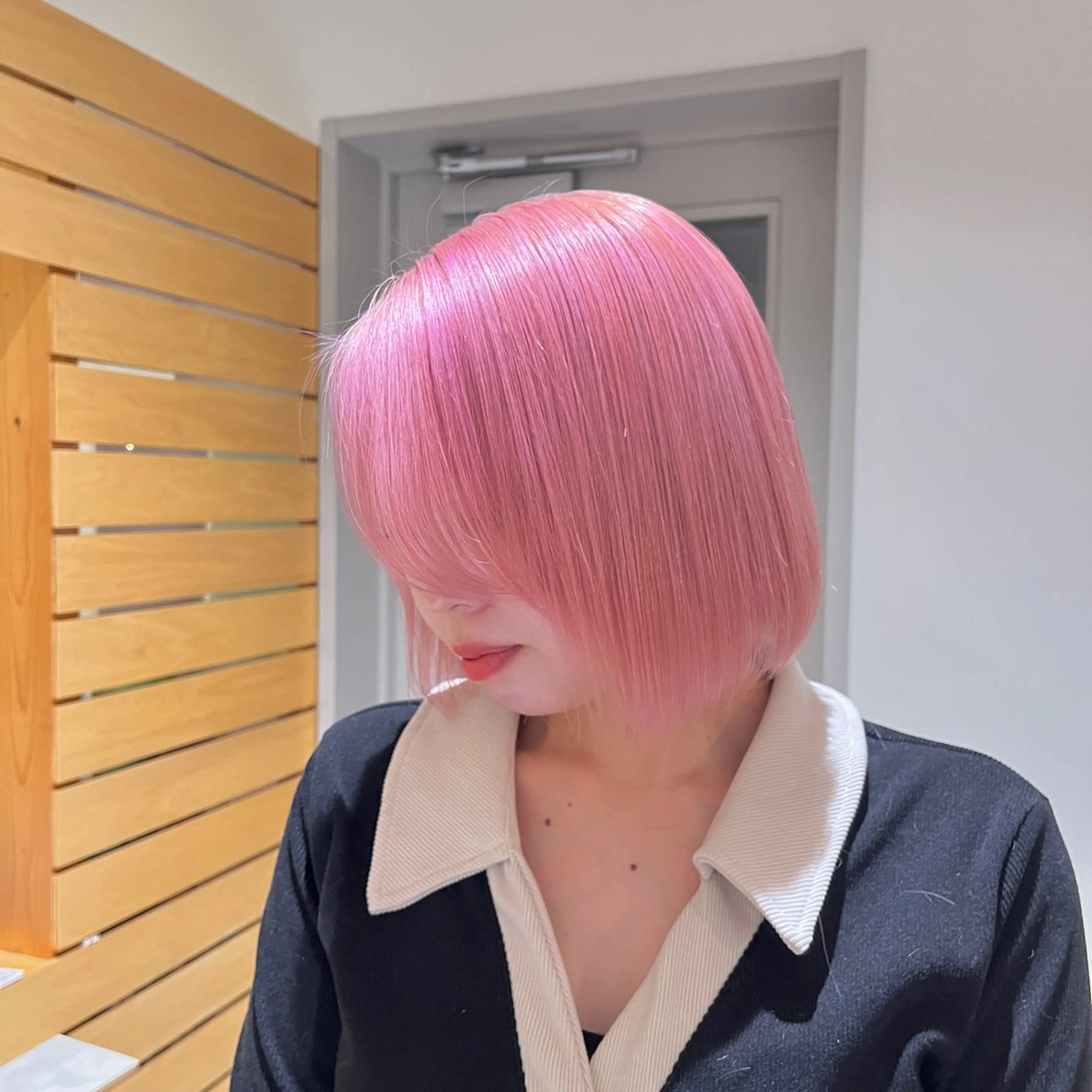 ショート カラー ブリーチ ヘアカラー トリートメント RUBEUS【ルベウス】所属・✨艶々カラー🎨 杉本賢人のヘアスタイル