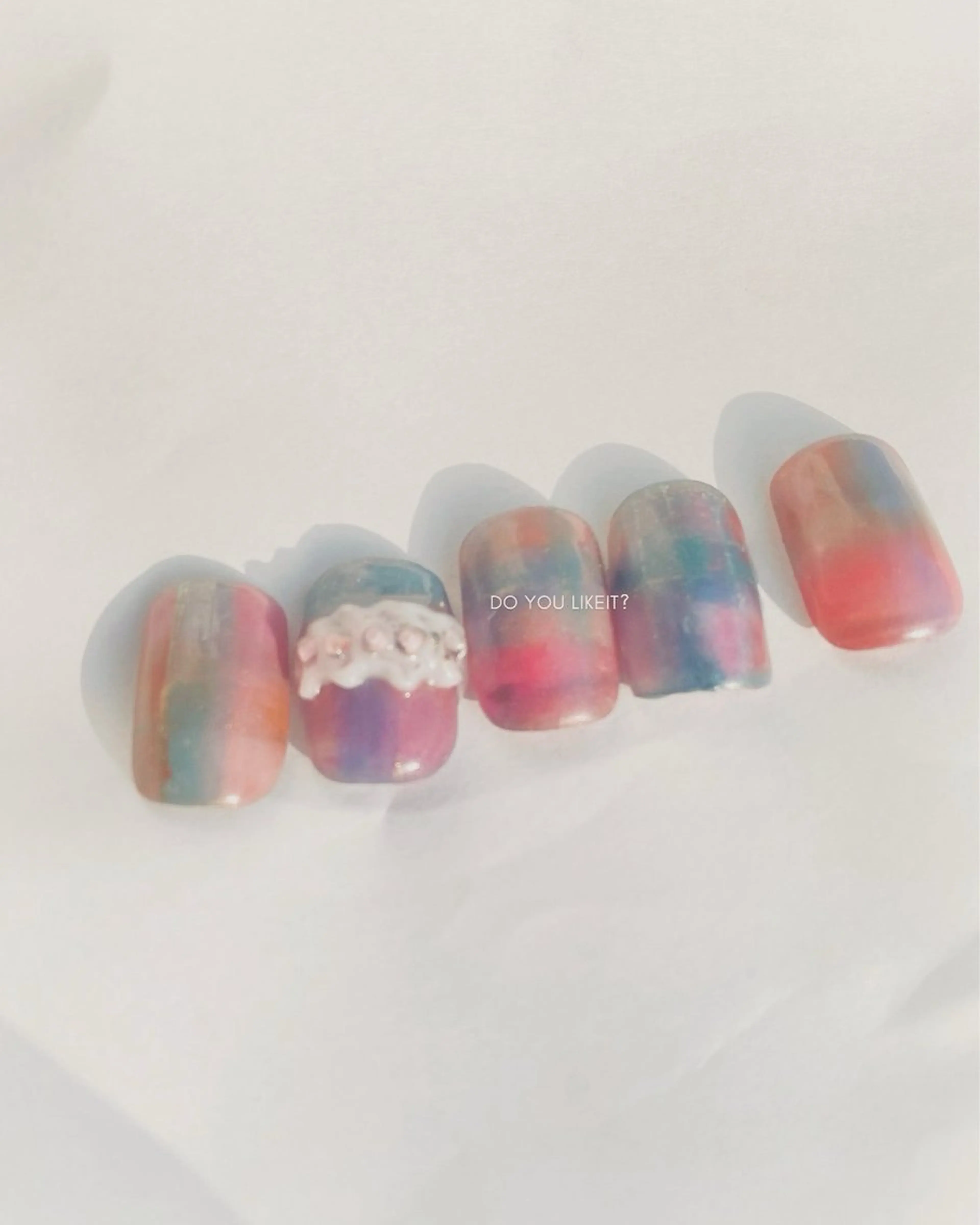 ネイル ニュアンスネイル free hug Hiromiのネイルデザイン