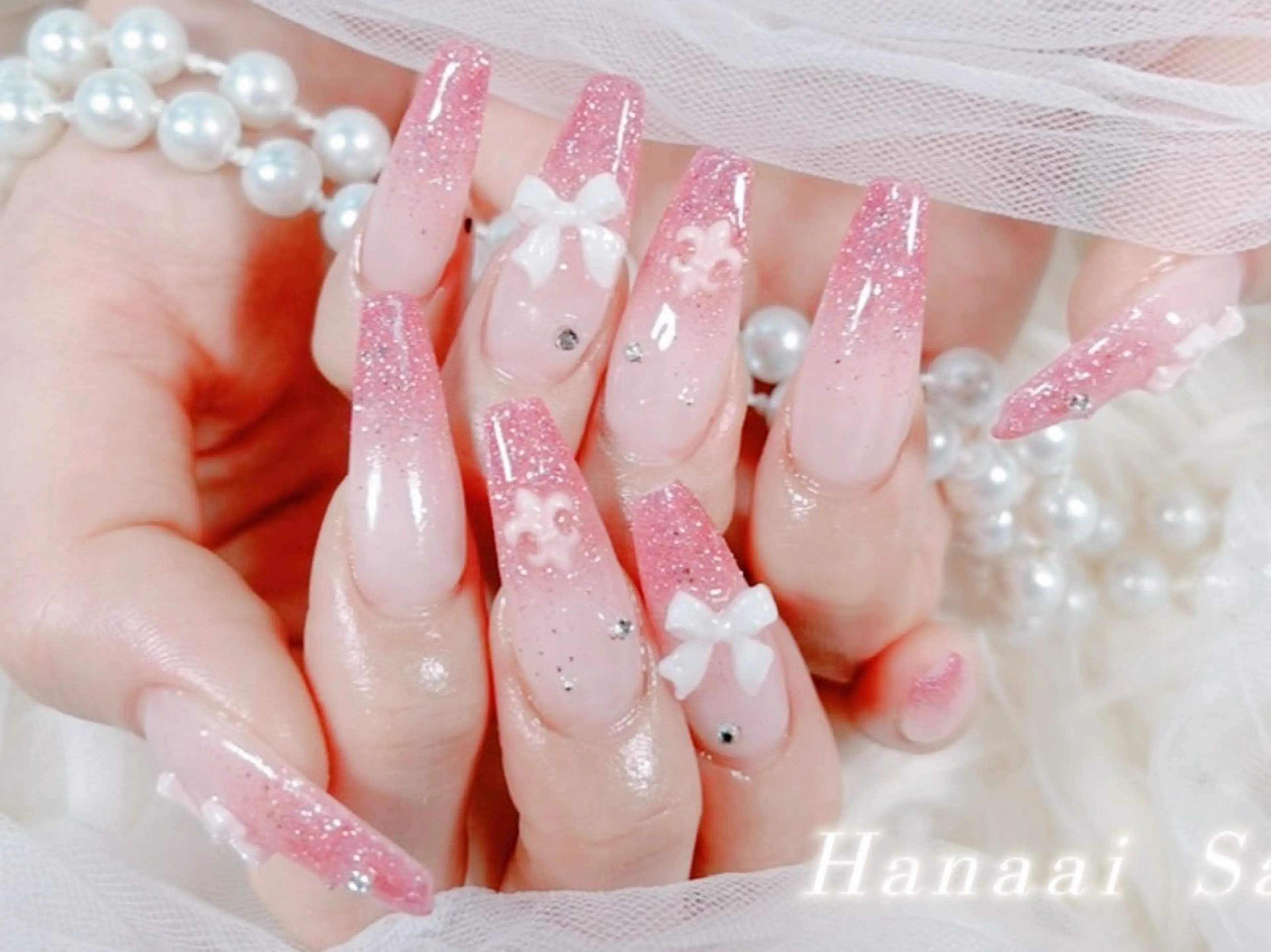 ネイル チークネイル フラッシュネイル ジェルネイル キラキラネイル 韓国ネイル ハンドネイル Hanaai Salon新宿店のネイルデザイン
