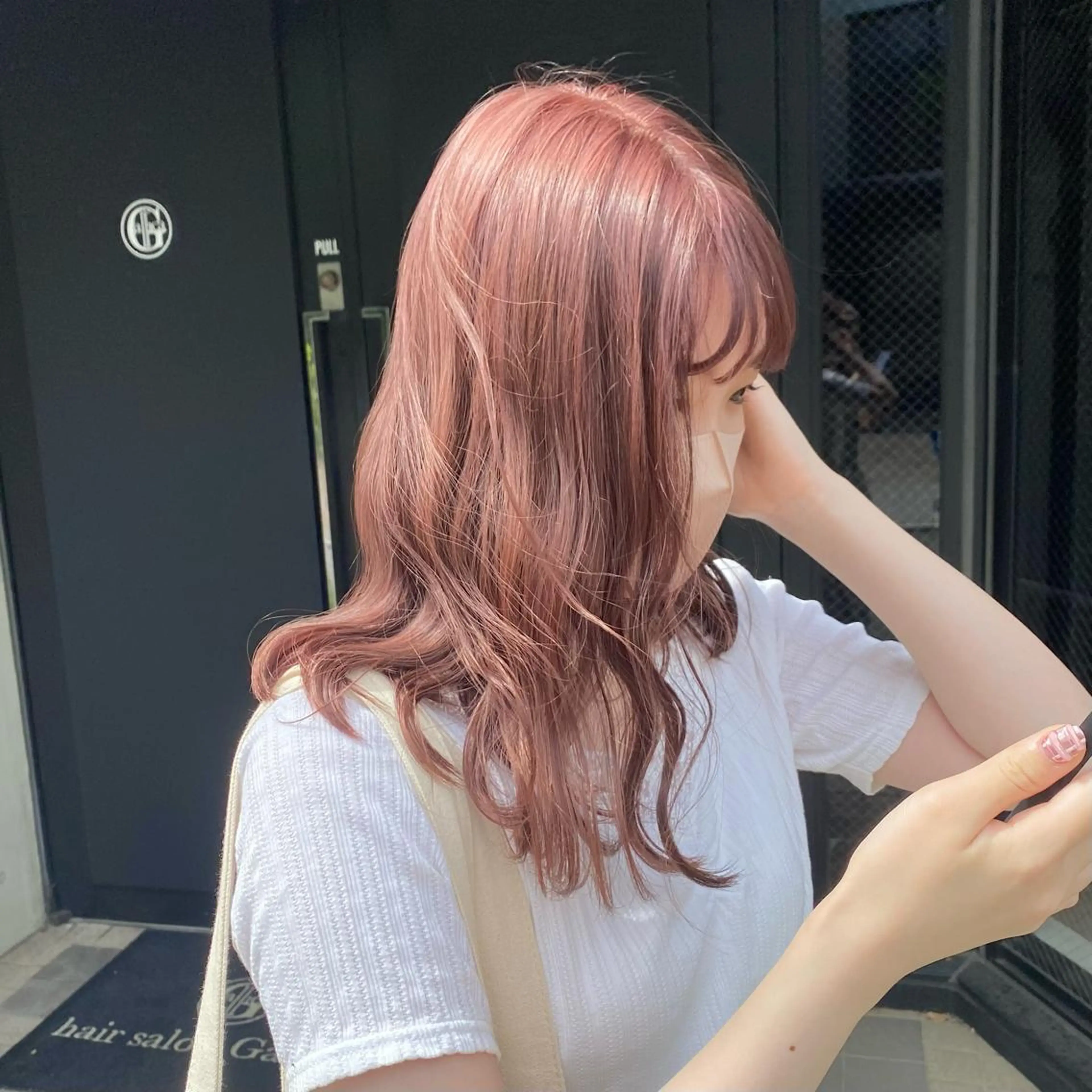 セミロング カラー ベージュカラー ピンクカラー ピンクベージュ ヘアカラー ayumi / ダブルカラーのヘアスタイル