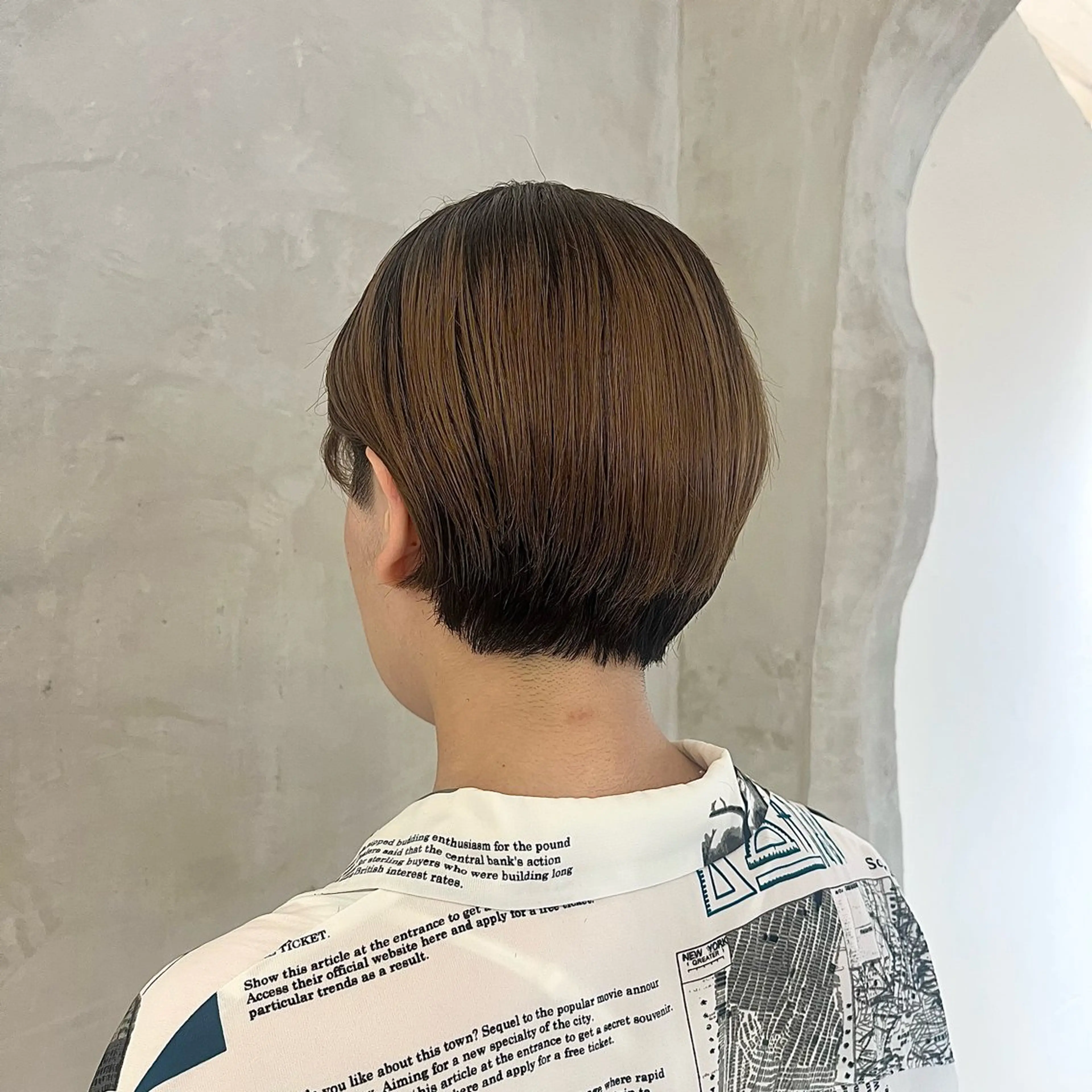 ショート ショートヘア effect横浜所属・切りっぱなしボブ/ 艶カラー/綾莉のヘアスタイル