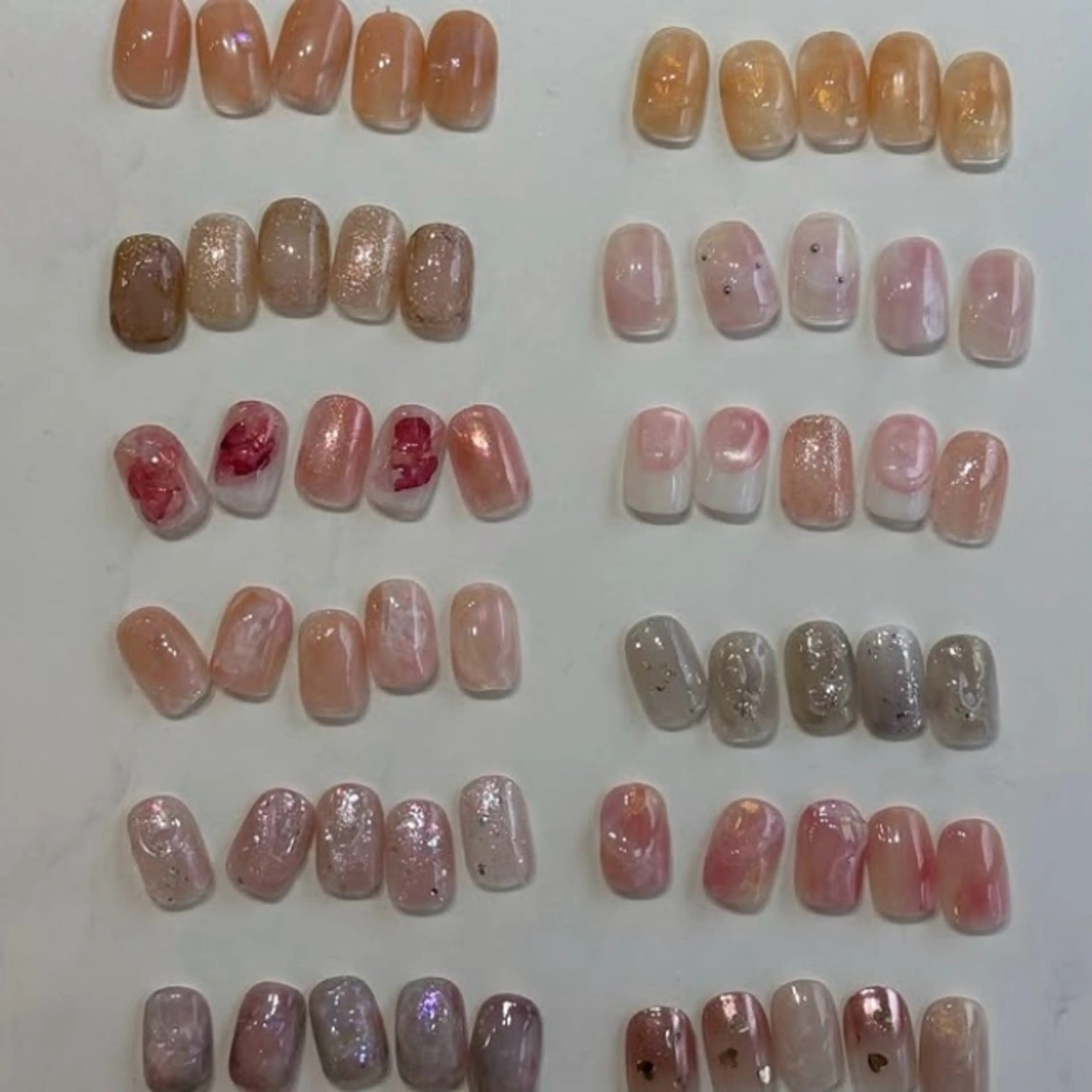 ネイル quro.n立川店所属・quro.n ☕️mariのネイルデザイン