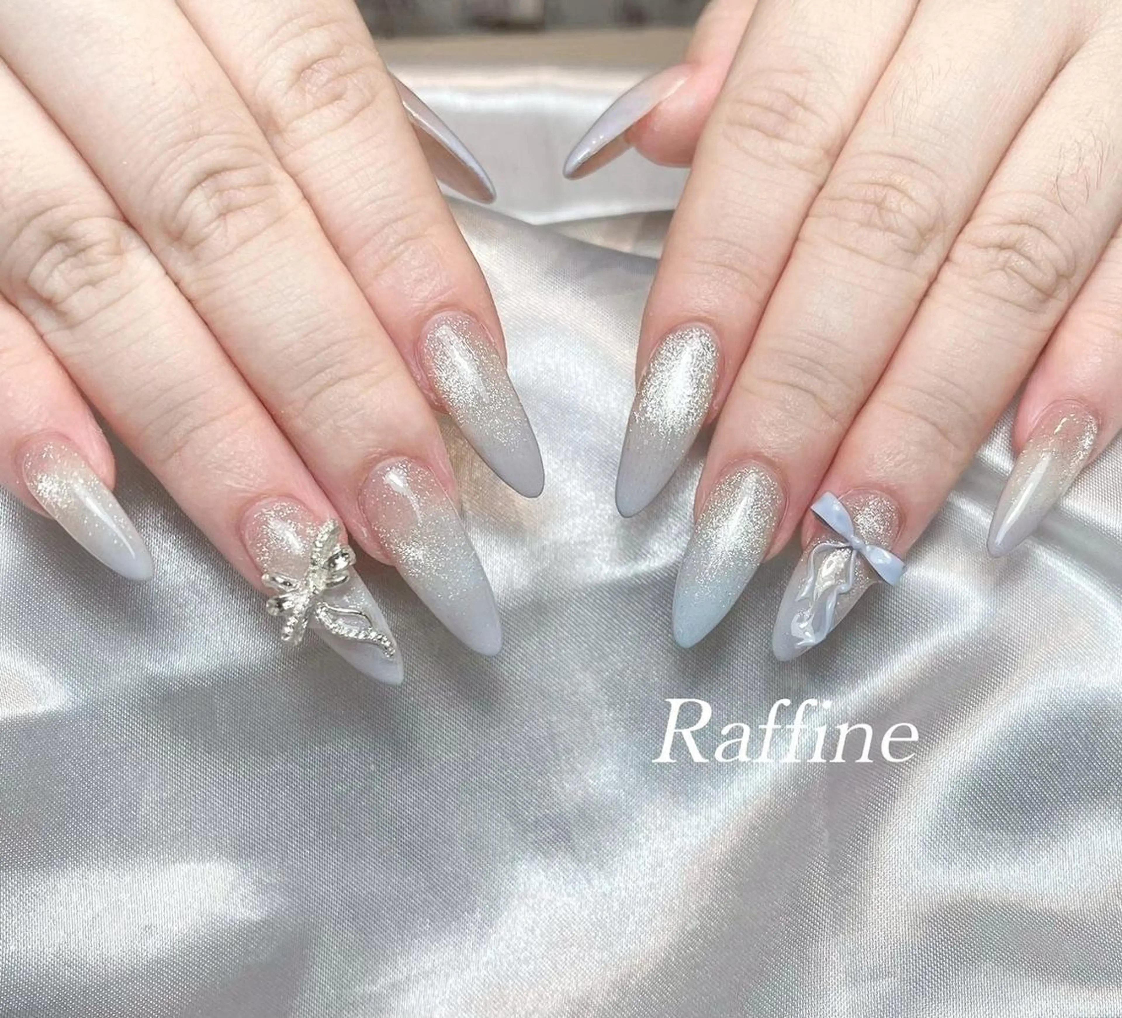 ネイル RAFFINE 月🦋🩵のネイルデザイン