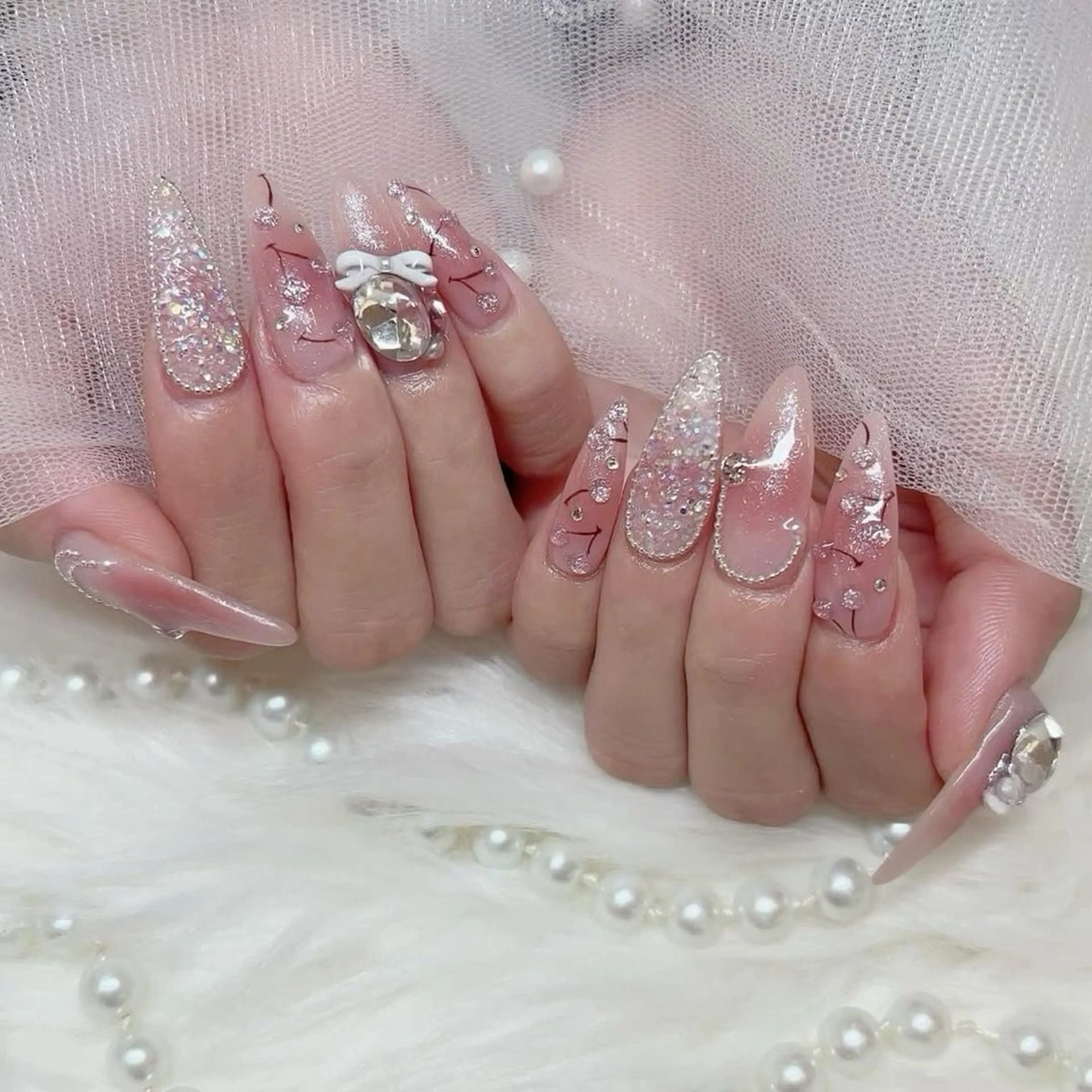 ネイル 長さ出し フレンチネイル グラデーション 卒業式 マグネットネイル ハンドネイル MIHANA HIKARIのネイルデザイン