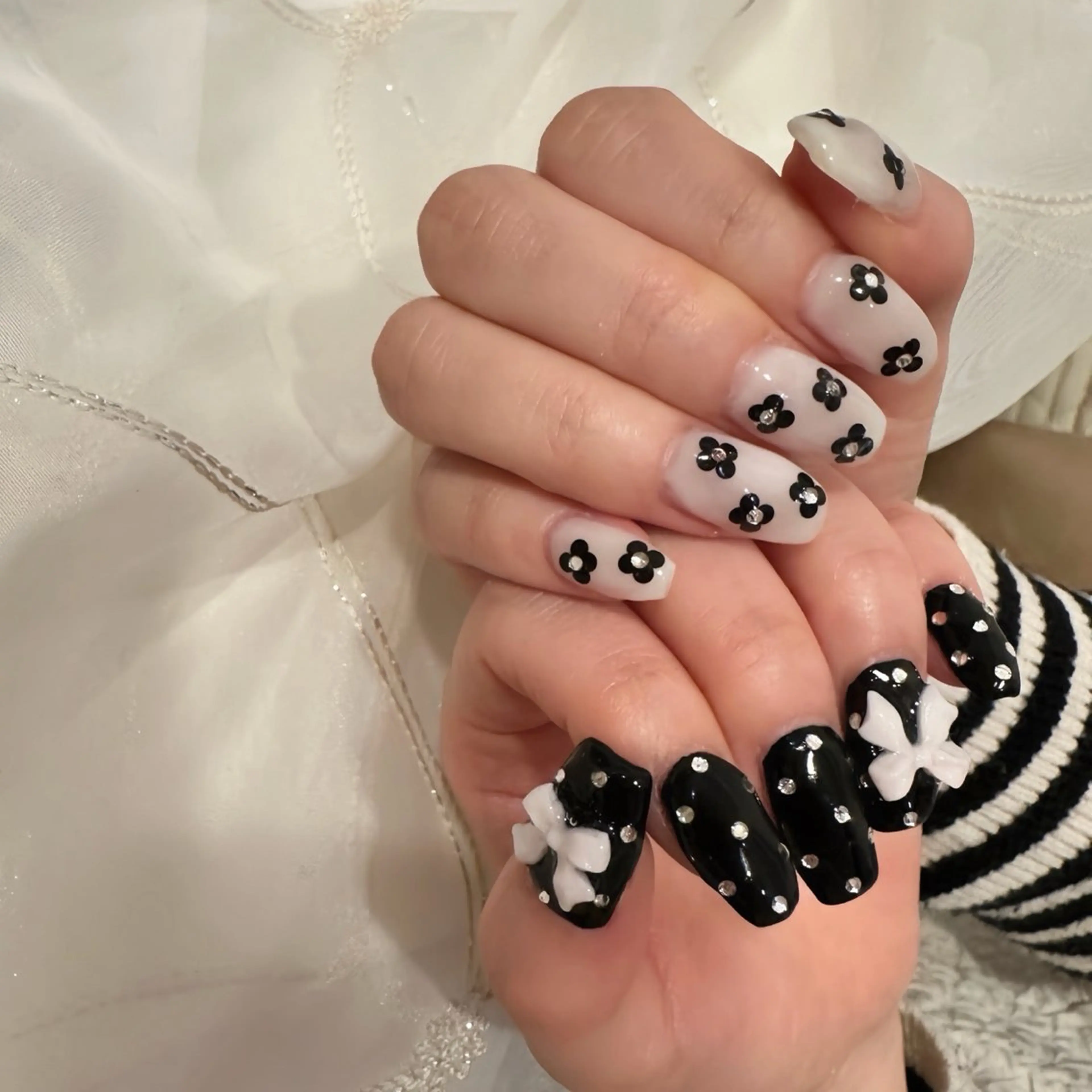 ネイル フラワーネイル ガーリー private nailsalonのネイルデザイン