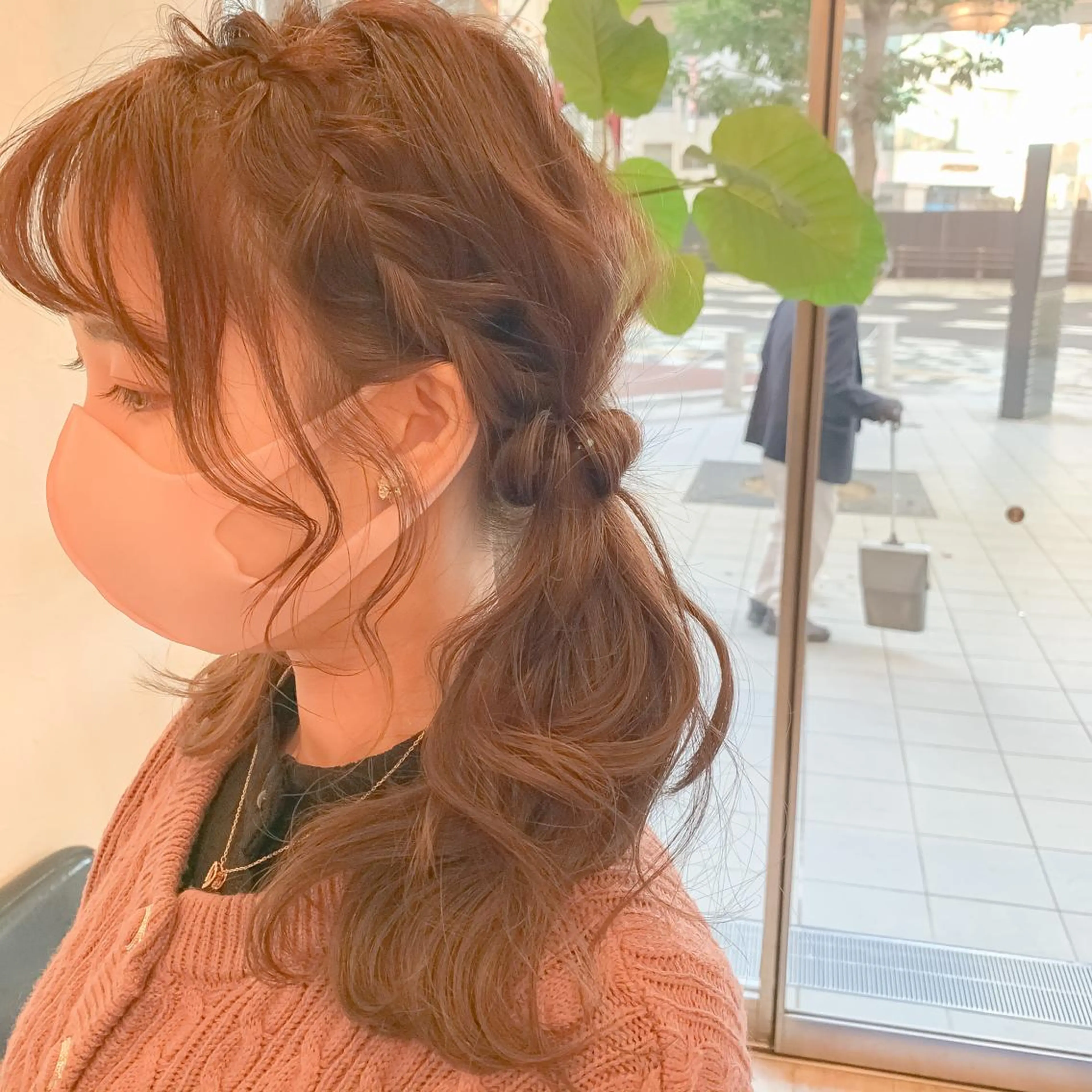 ミディアム ヘアアレンジ デート 飯塚 沙衣のヘアスタイル