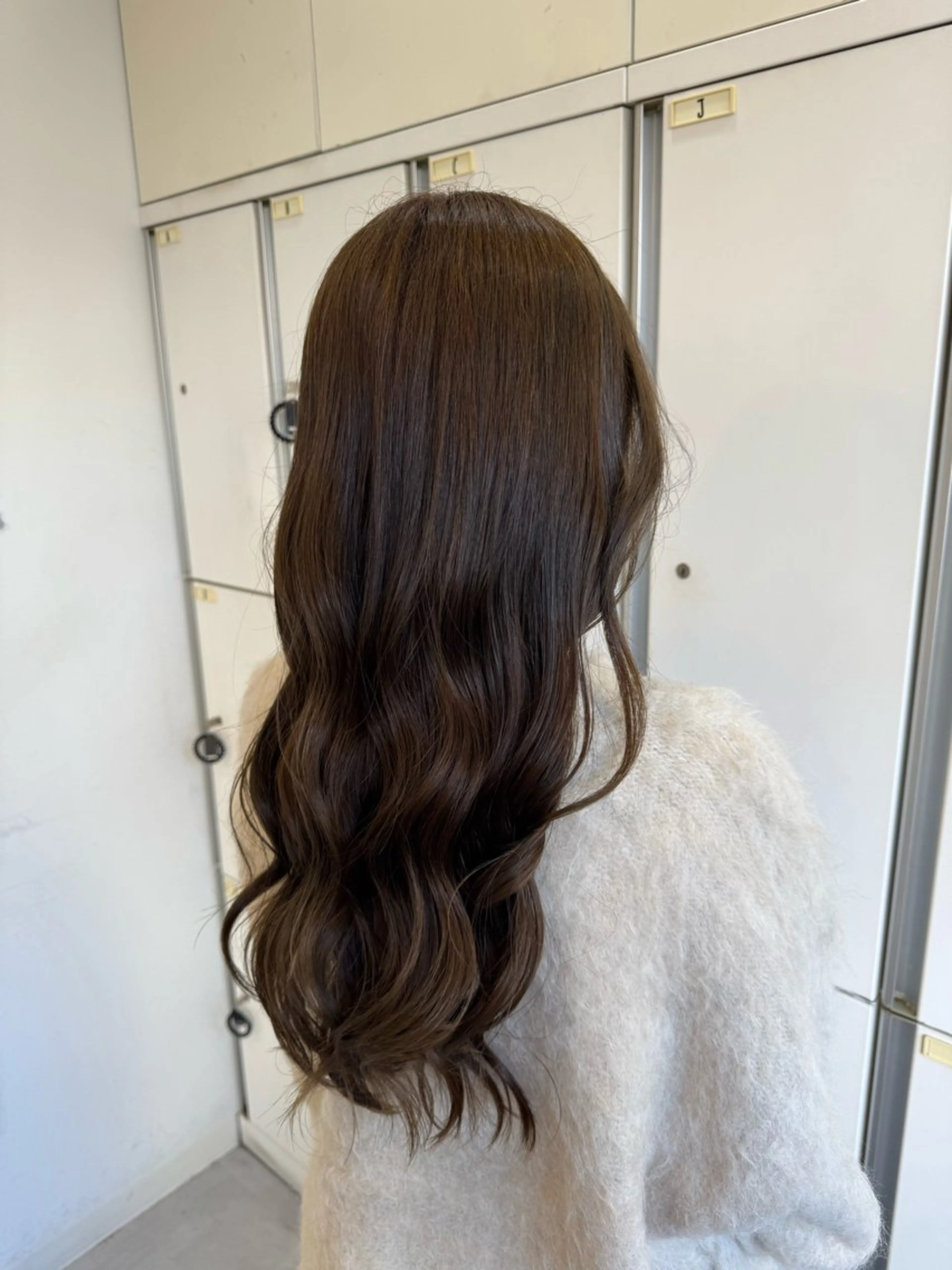 ロング カラー ベージュカラー 透明感カラー オリーブベージュ Ouka/Wカラー/ 大人艶カラーのヘアスタイル