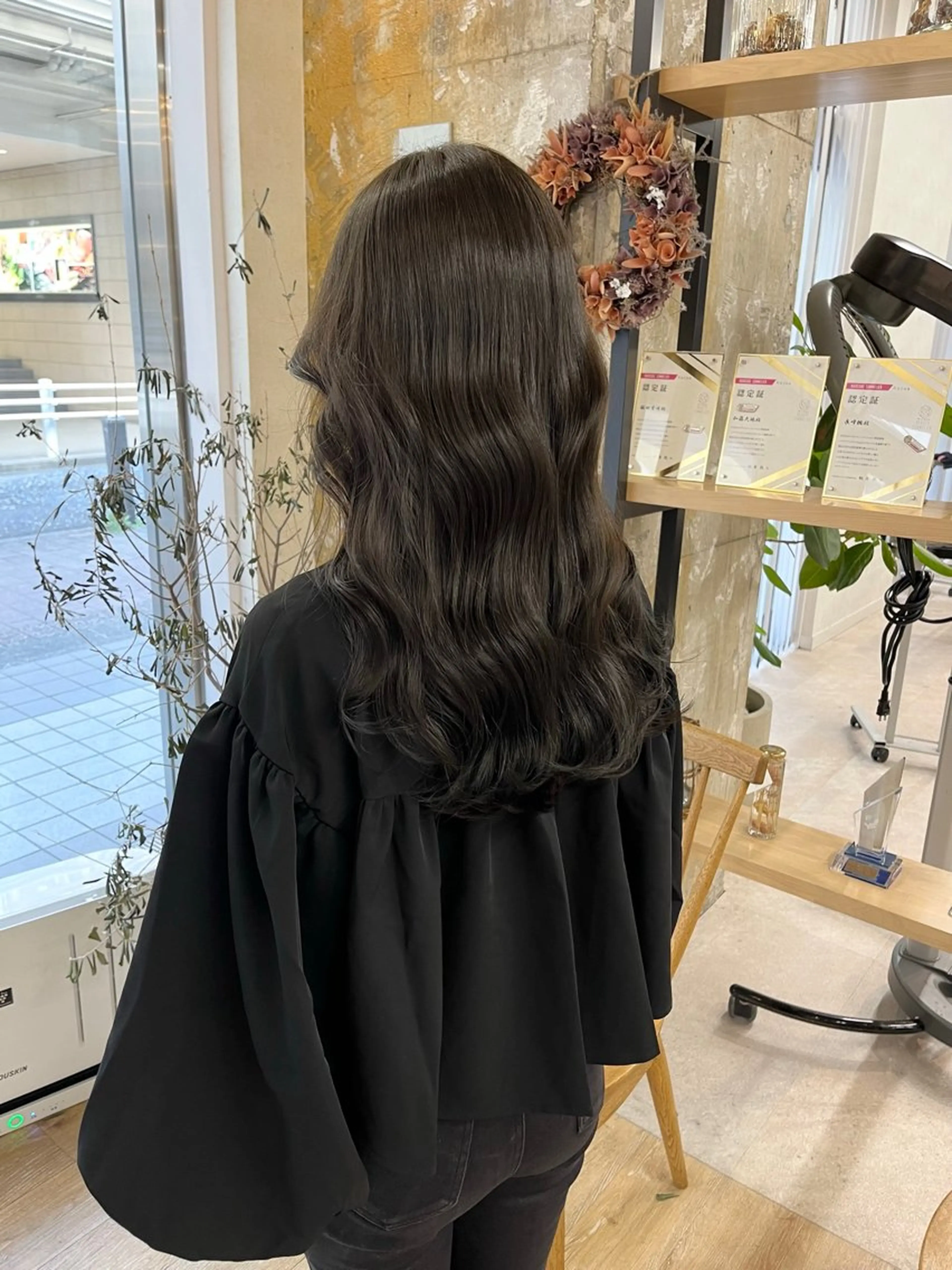 カラー ニュアンスパーマ 曲がる縮毛矯正 爲石のヘアスタイル