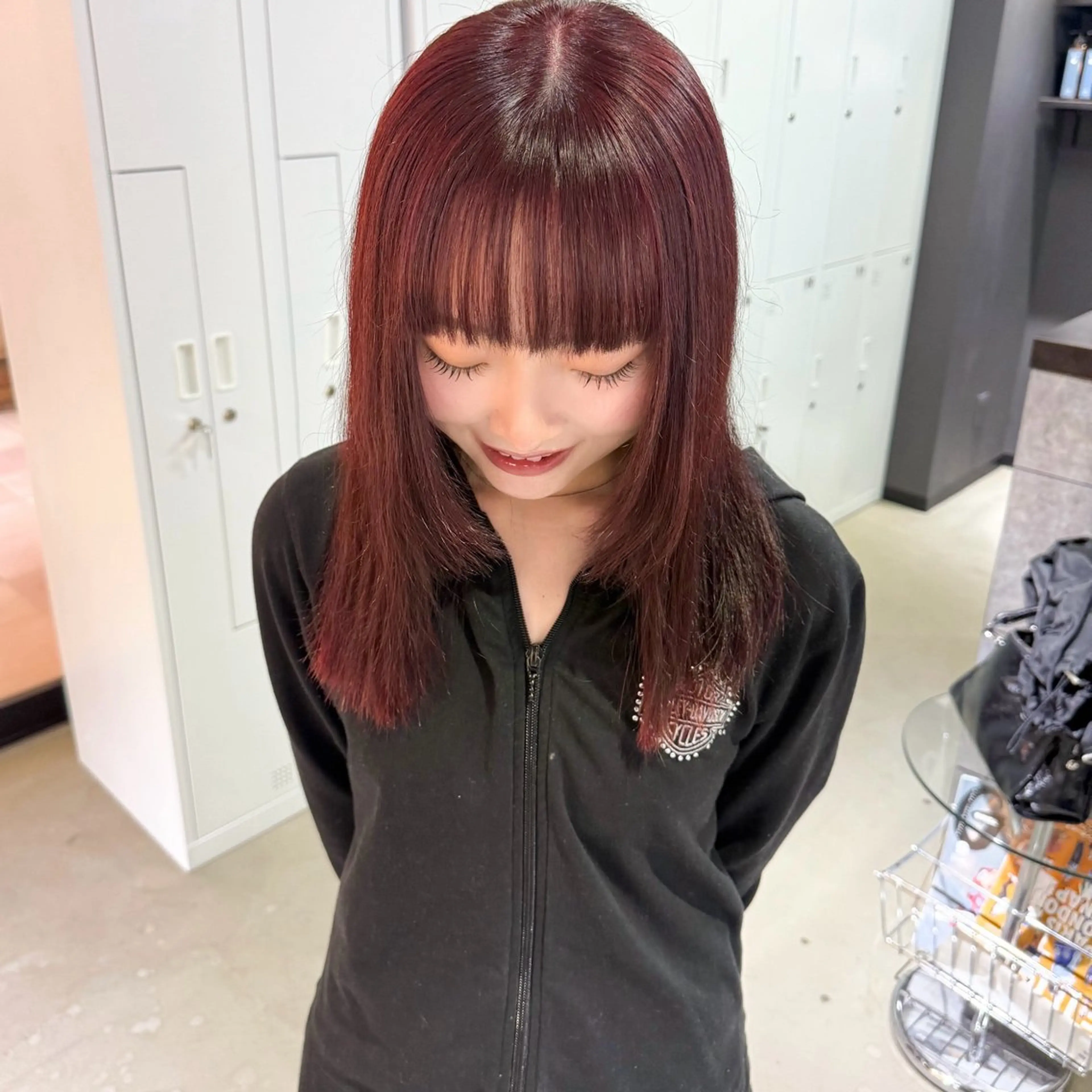 セミロング カラー レッドカラー レイヤーカット カット ヘアカラー レイヤー/暖色/ ミルクティー/マリアのヘアスタイル