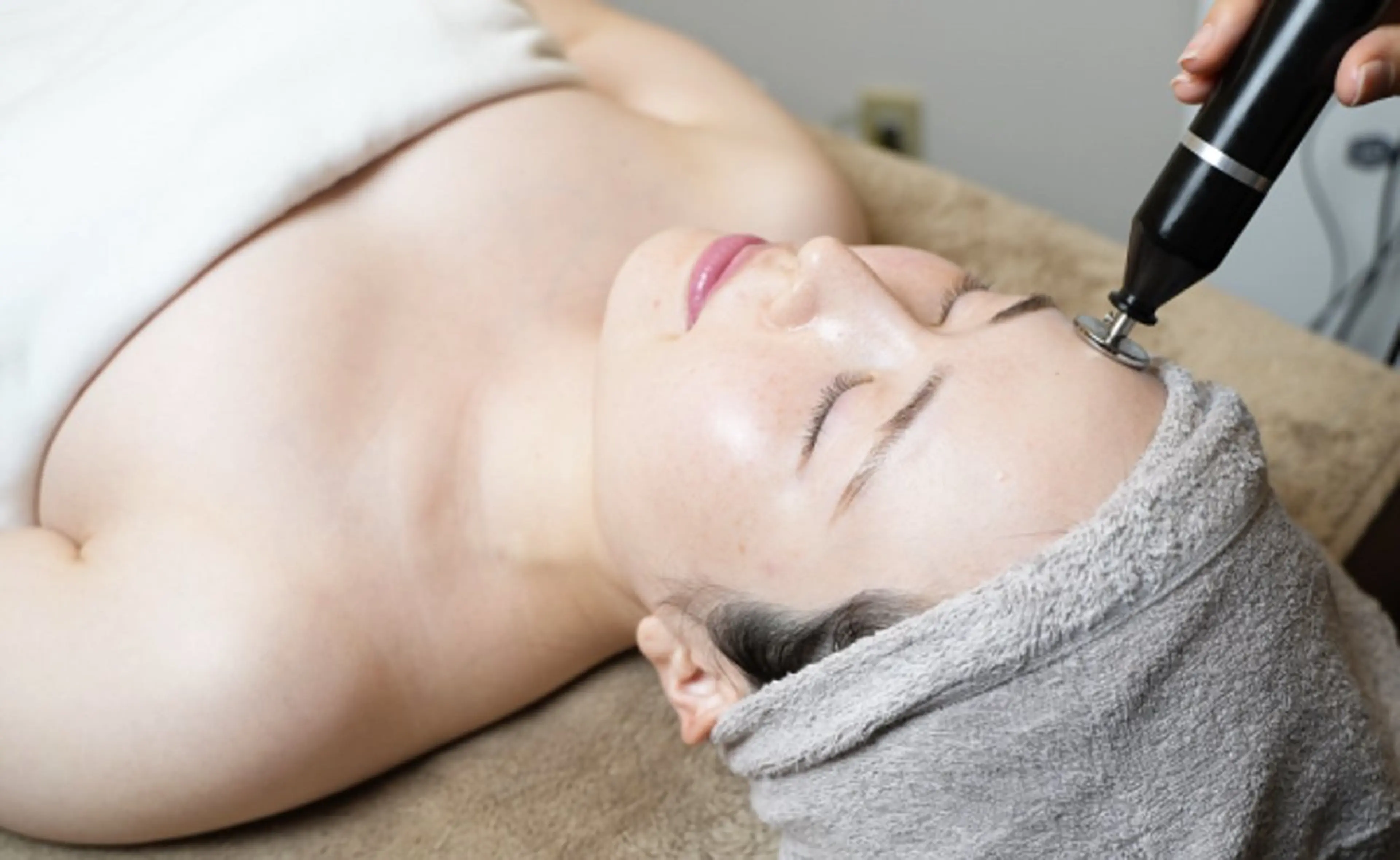 【選べる導入美容液】スチーマー使用ハイドラ毛穴洗浄+超音波導入+保湿パック✨の写真