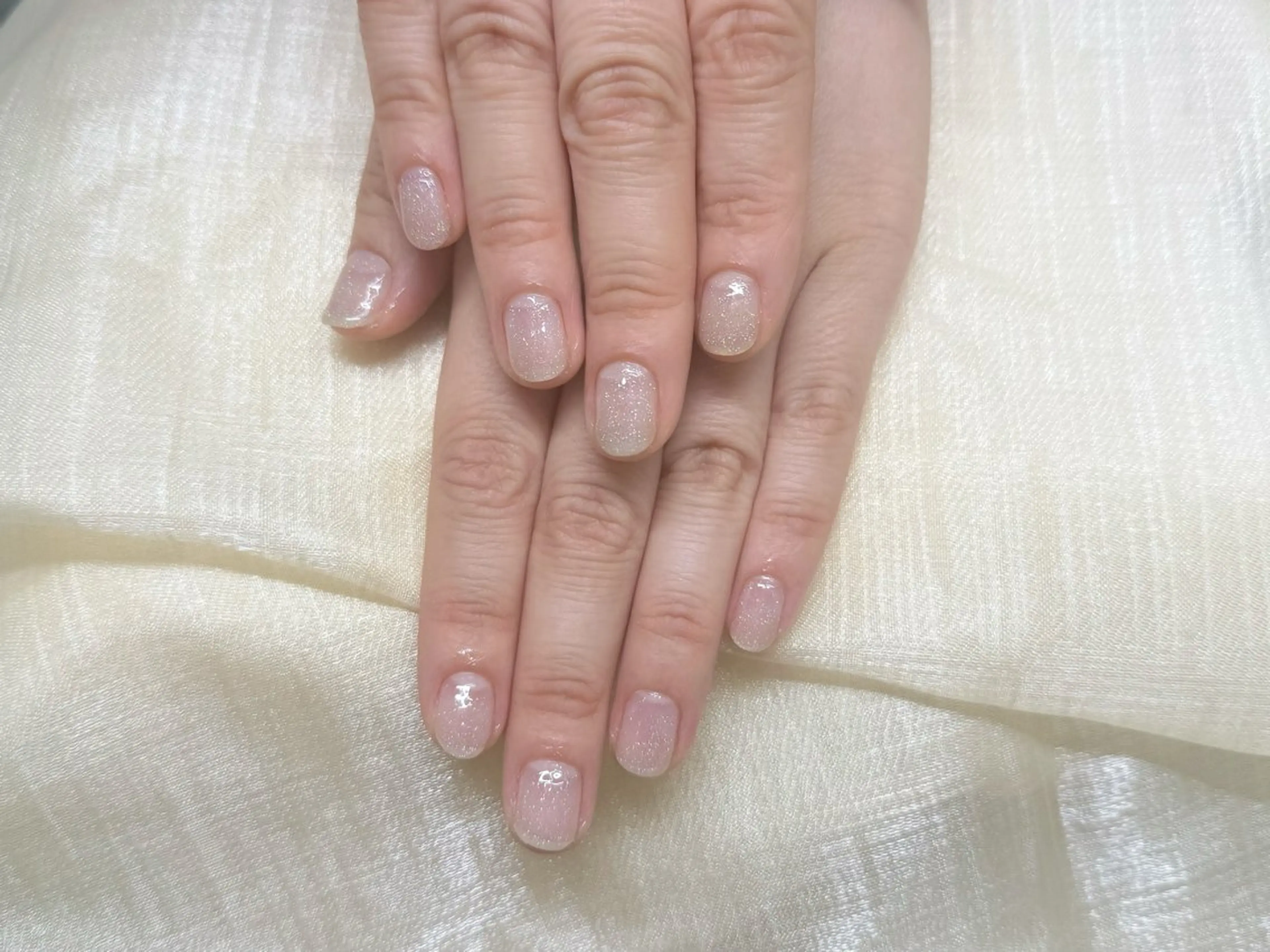 ネイル ハンドネイル R nailsalon所属・Rネルサイン よ よのネイルデザイン
