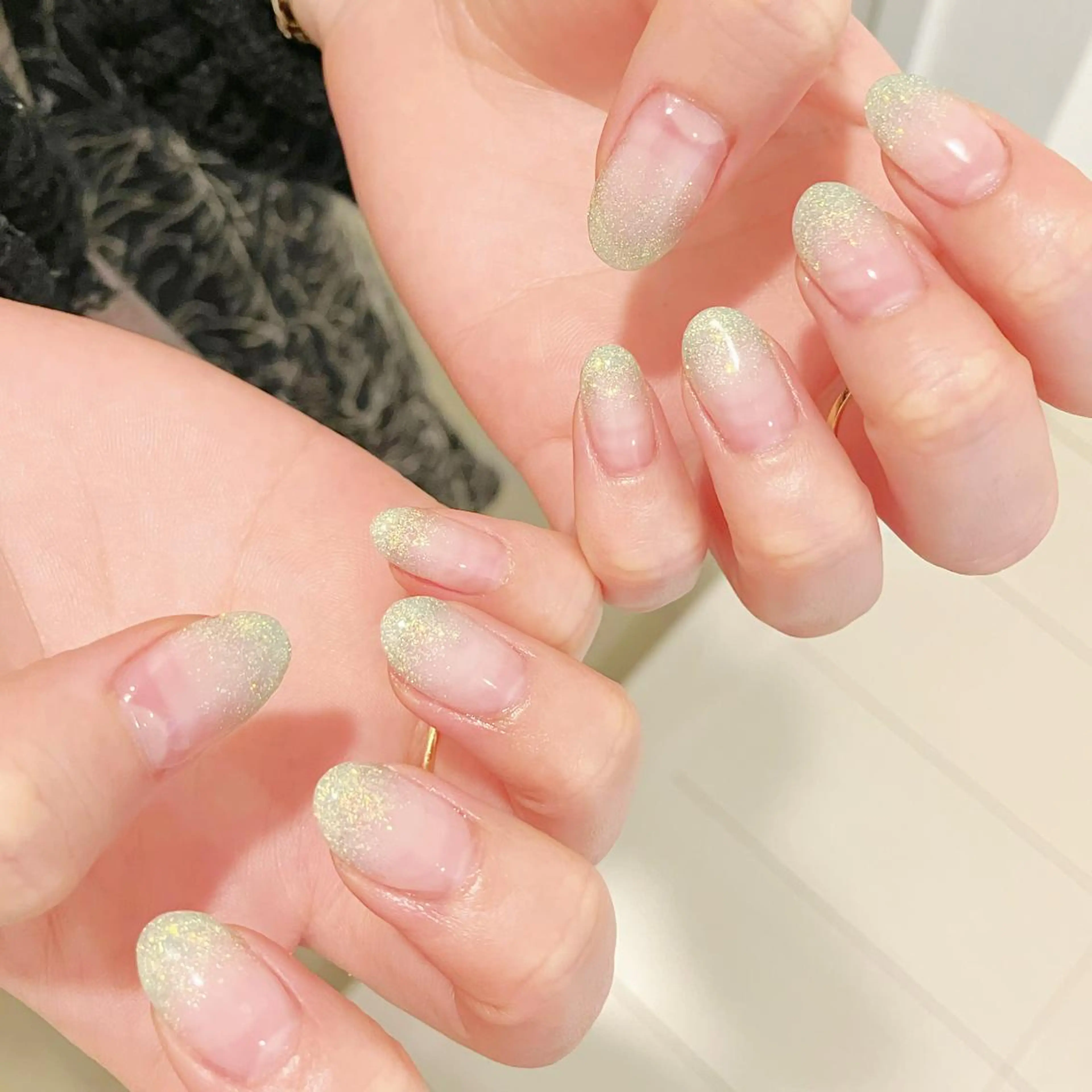 ネイル オーロラネイル フラッシュネイル ジェルネイル 氷ネイル・うるうるネイル キラキラネイル Amour baseのネイルデザイン