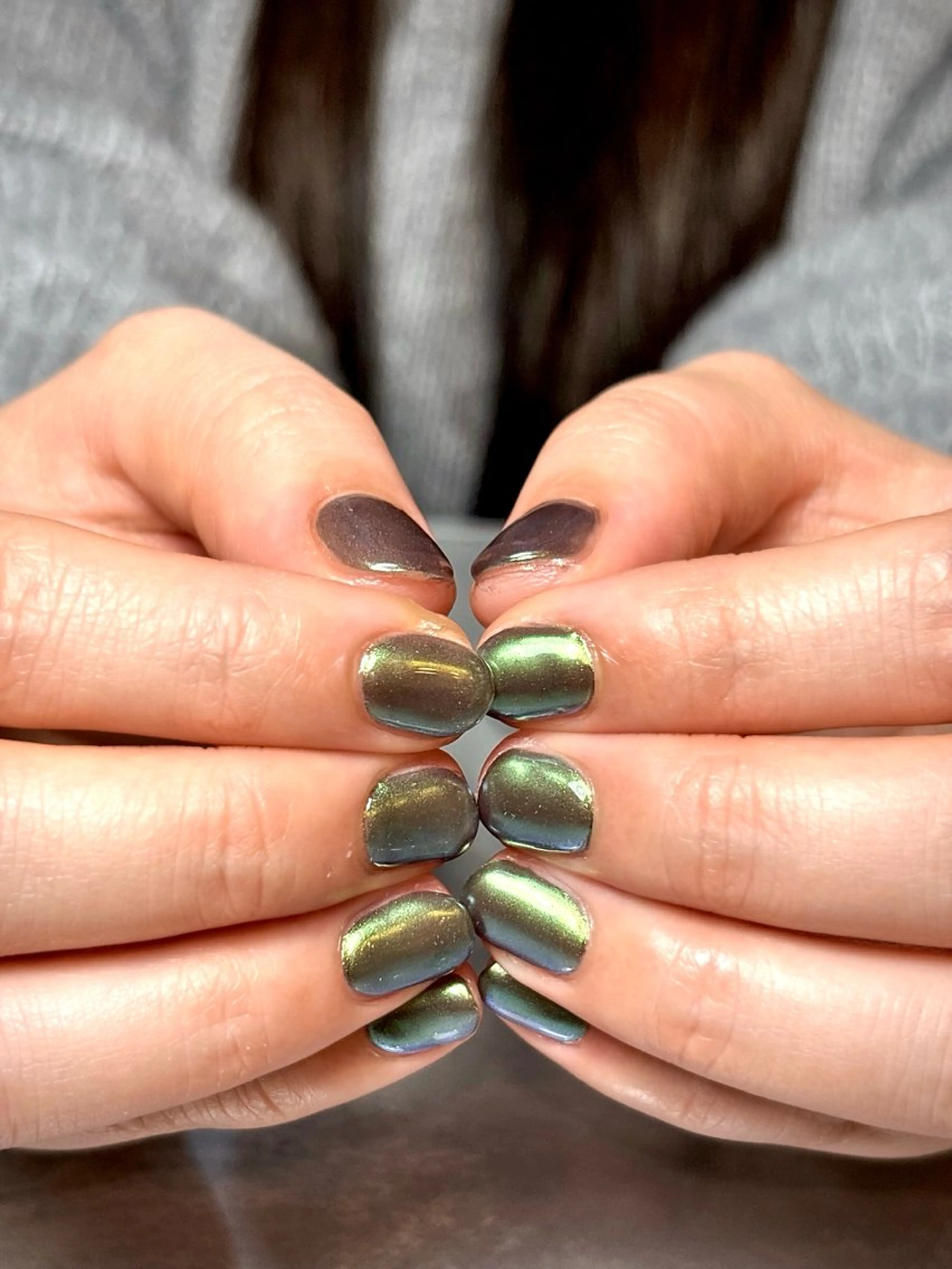 ネイル ミラーネイル 鈴木 誉のネイルデザイン