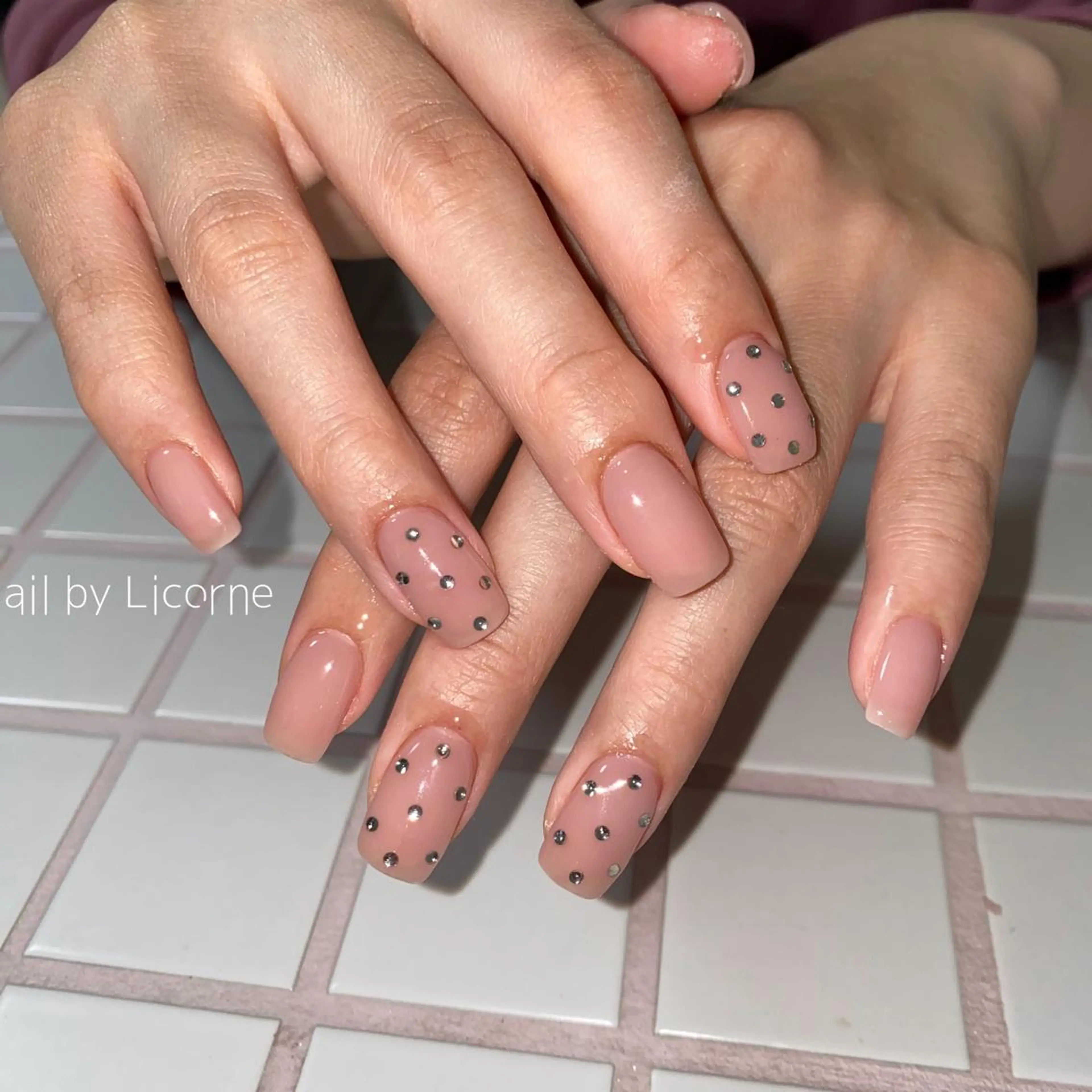 ネイル アートネイル オーロラネイル フレンチネイル 氷ネイル・うるうるネイル マグネットネイル ハンドネイル Nail by Licorneのネイルデザイン