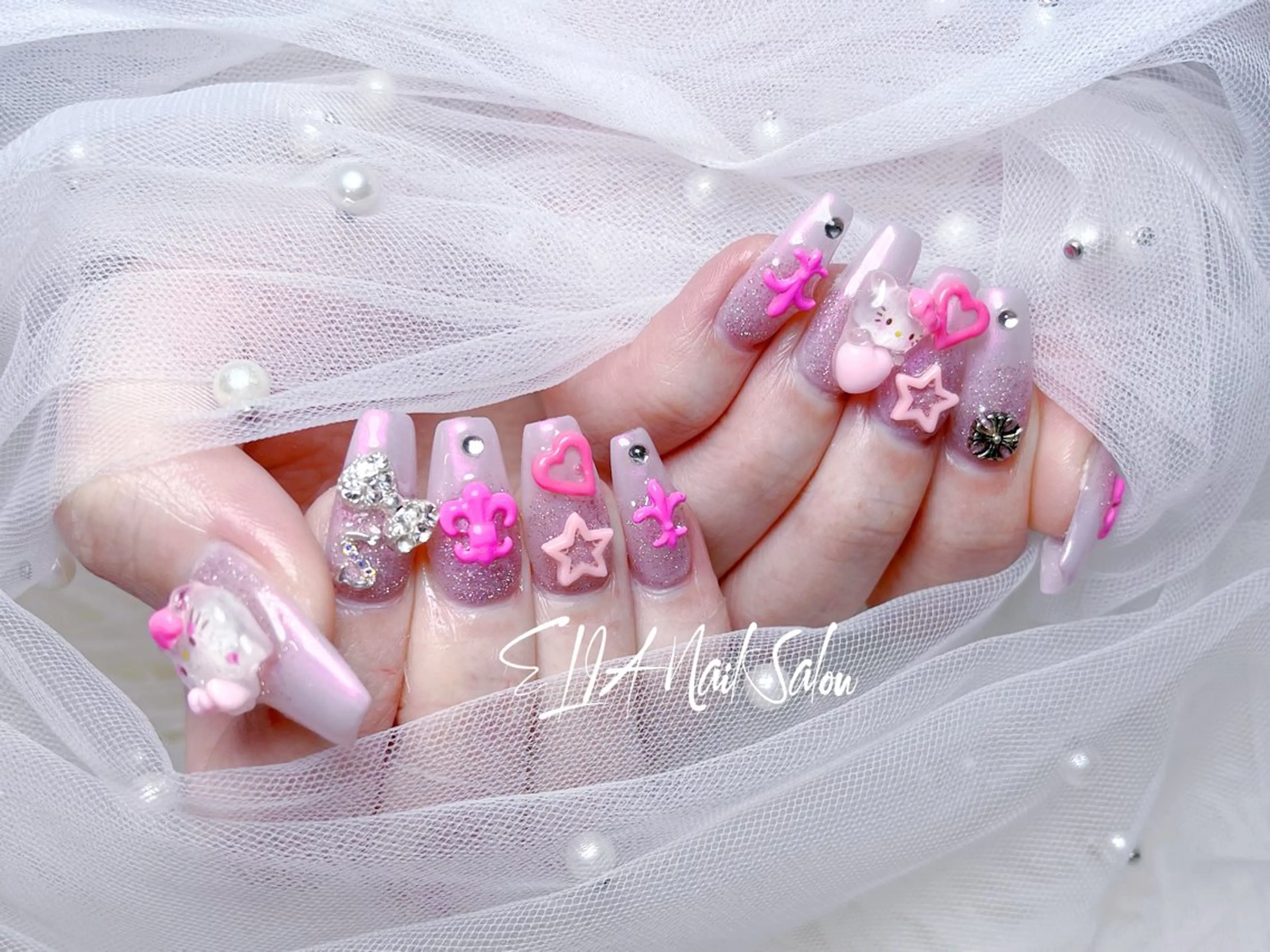 ミディアム ハンドネイル ハンドケア ELIA【エリア】 nailsalonのネイルデザイン
