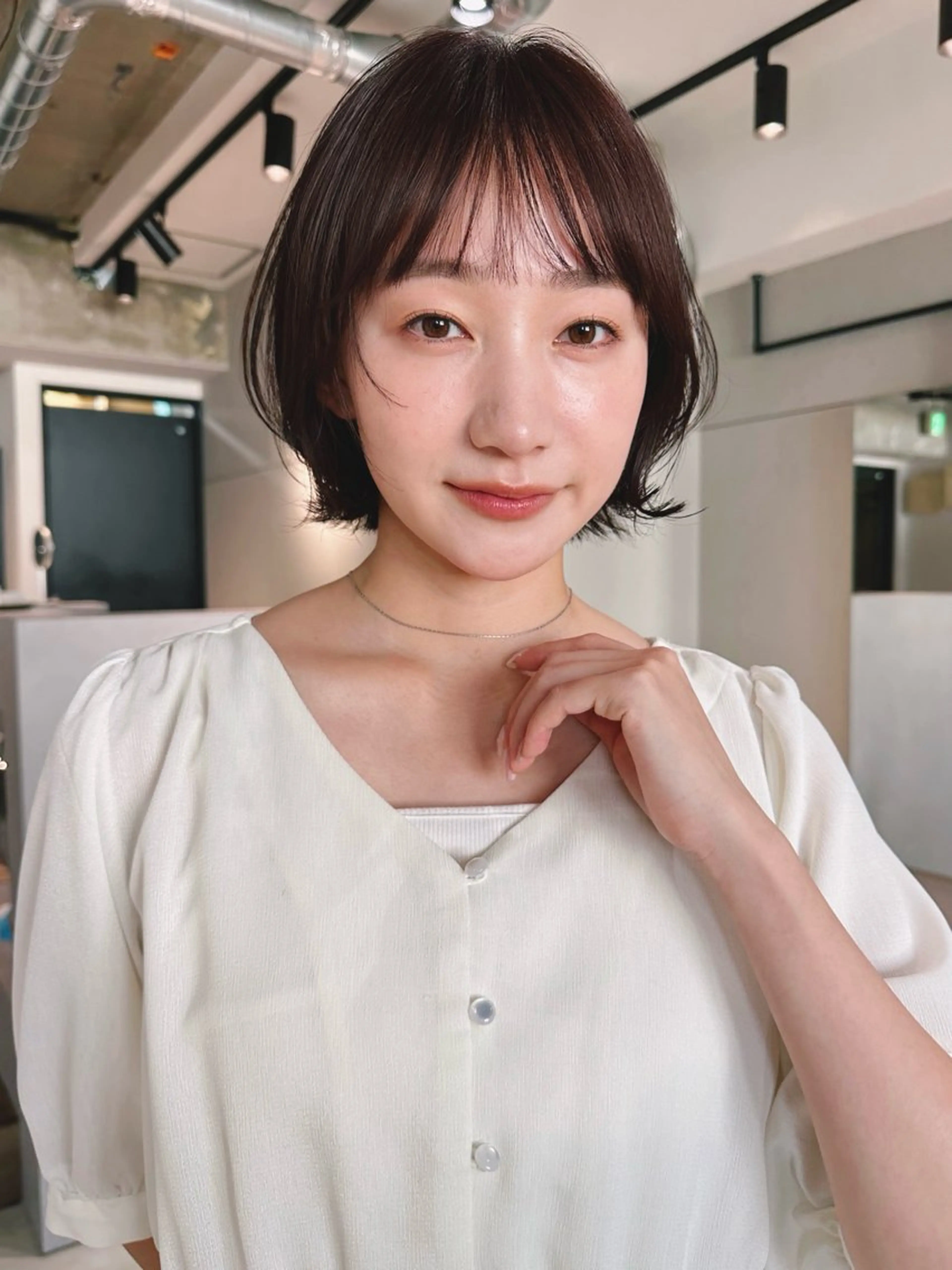 ショート カラー パーマ 🫧小顔×似合わせ× 透明感カラー🫧のヘアスタイル