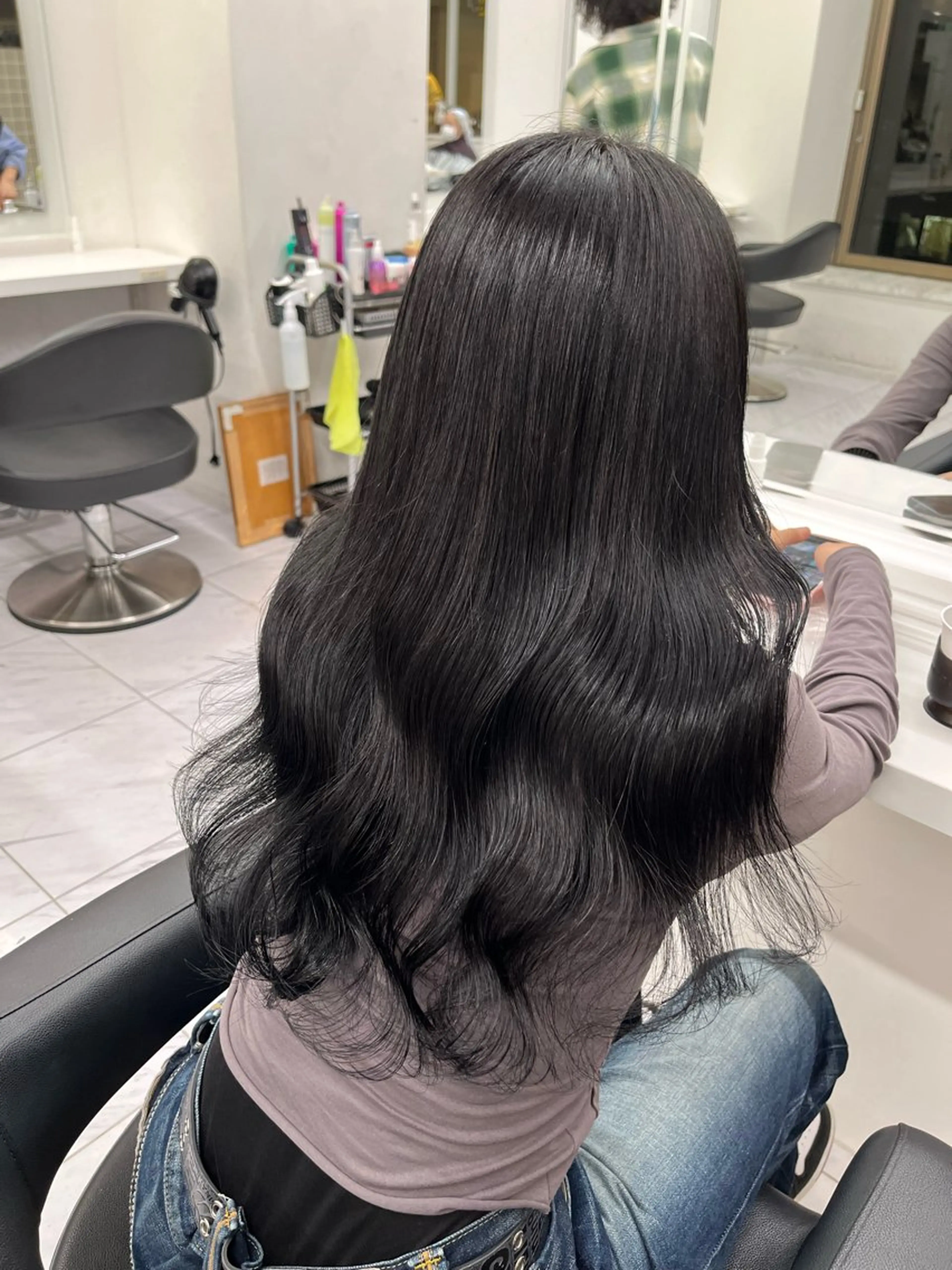 セミロング ヘアカラー トリートメント ヘッドスパ ヘアセット 寒色＆ブリーチ特化 寒色MiOのヘアスタイル