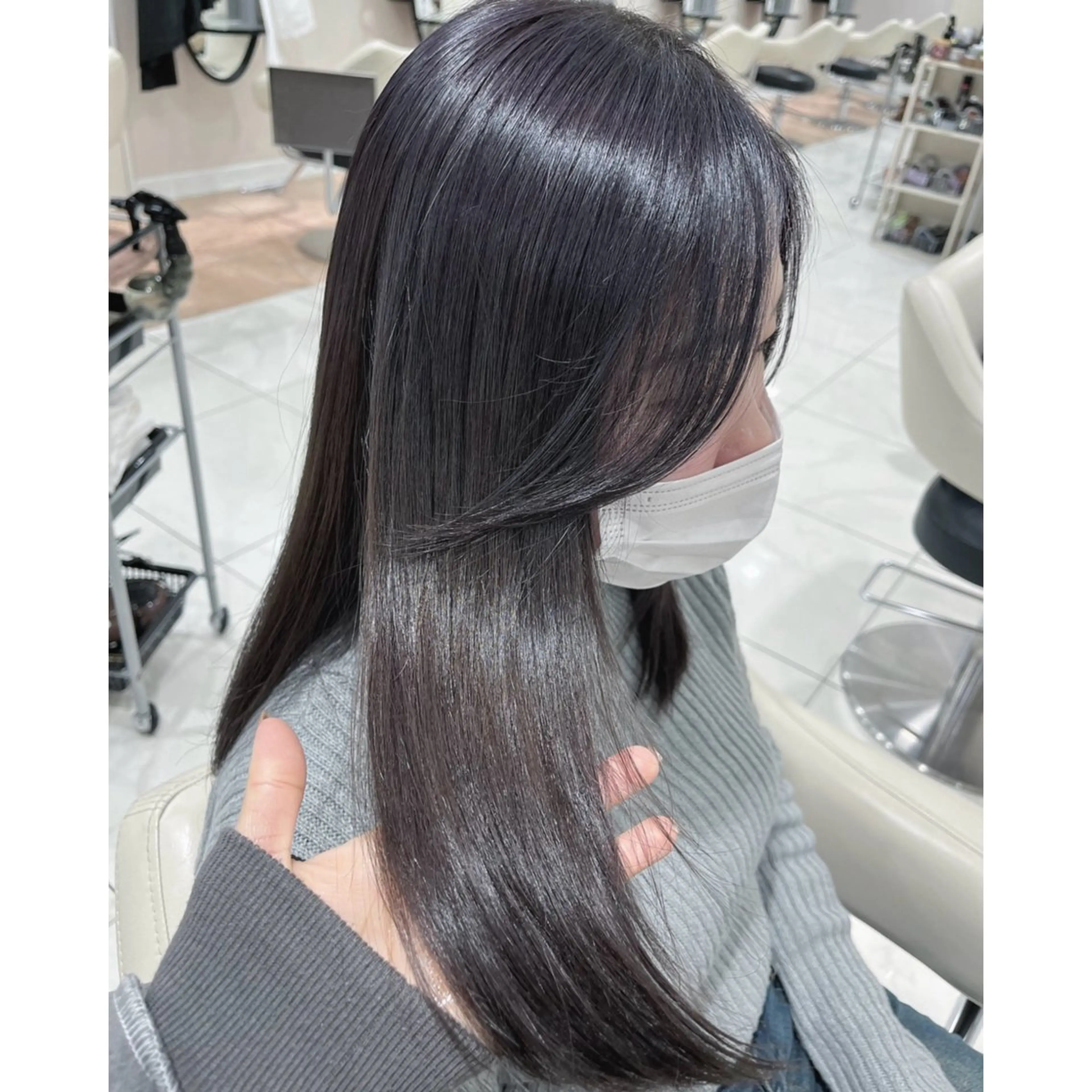 セミロング カラー ヘアカラー 韓国ヘア 🎀中川綾乃🎀のヘアスタイル