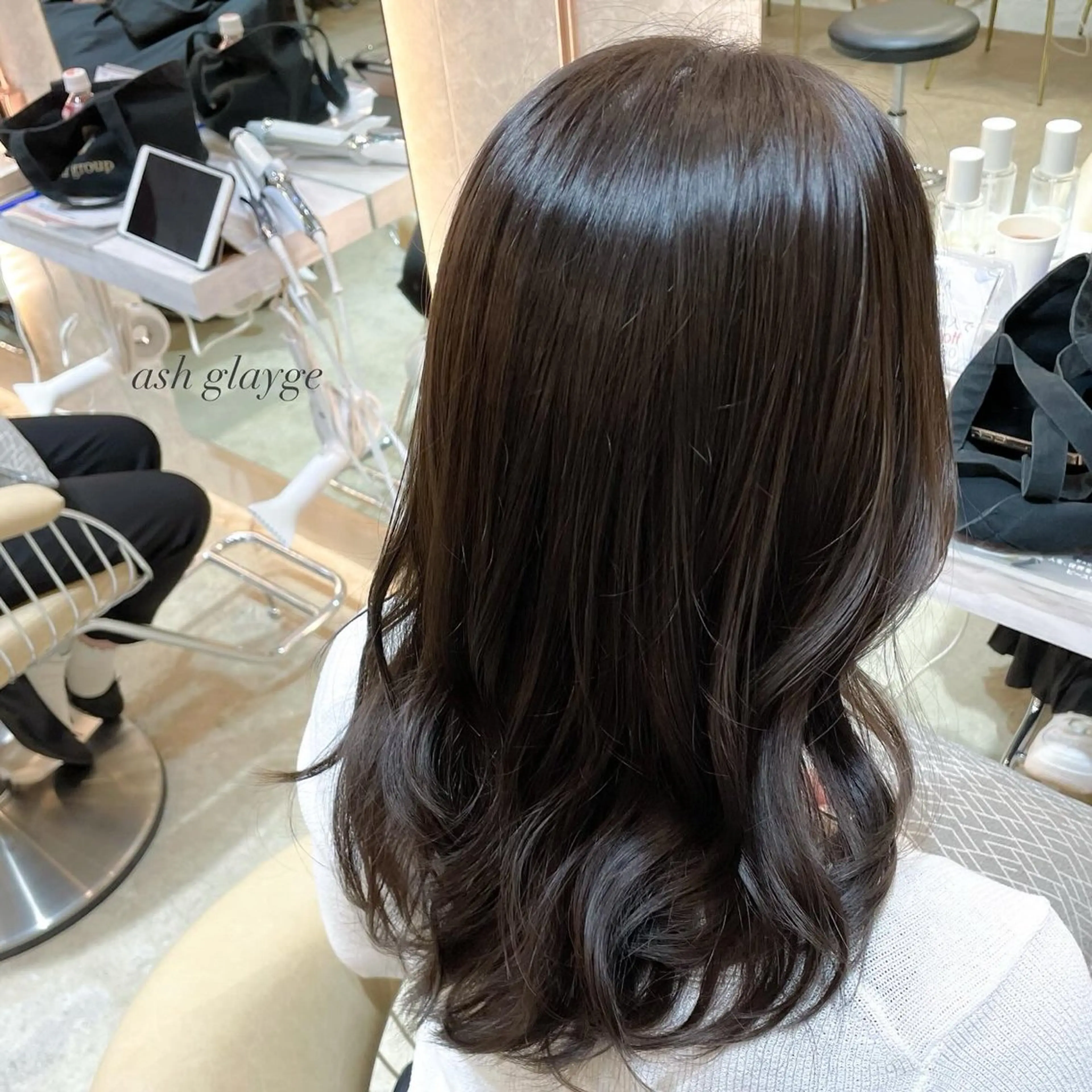 ミディアム カラー カット ヘアカラー トリートメント 透明感カラー／韓国 レイヤーmomokaのヘアスタイル