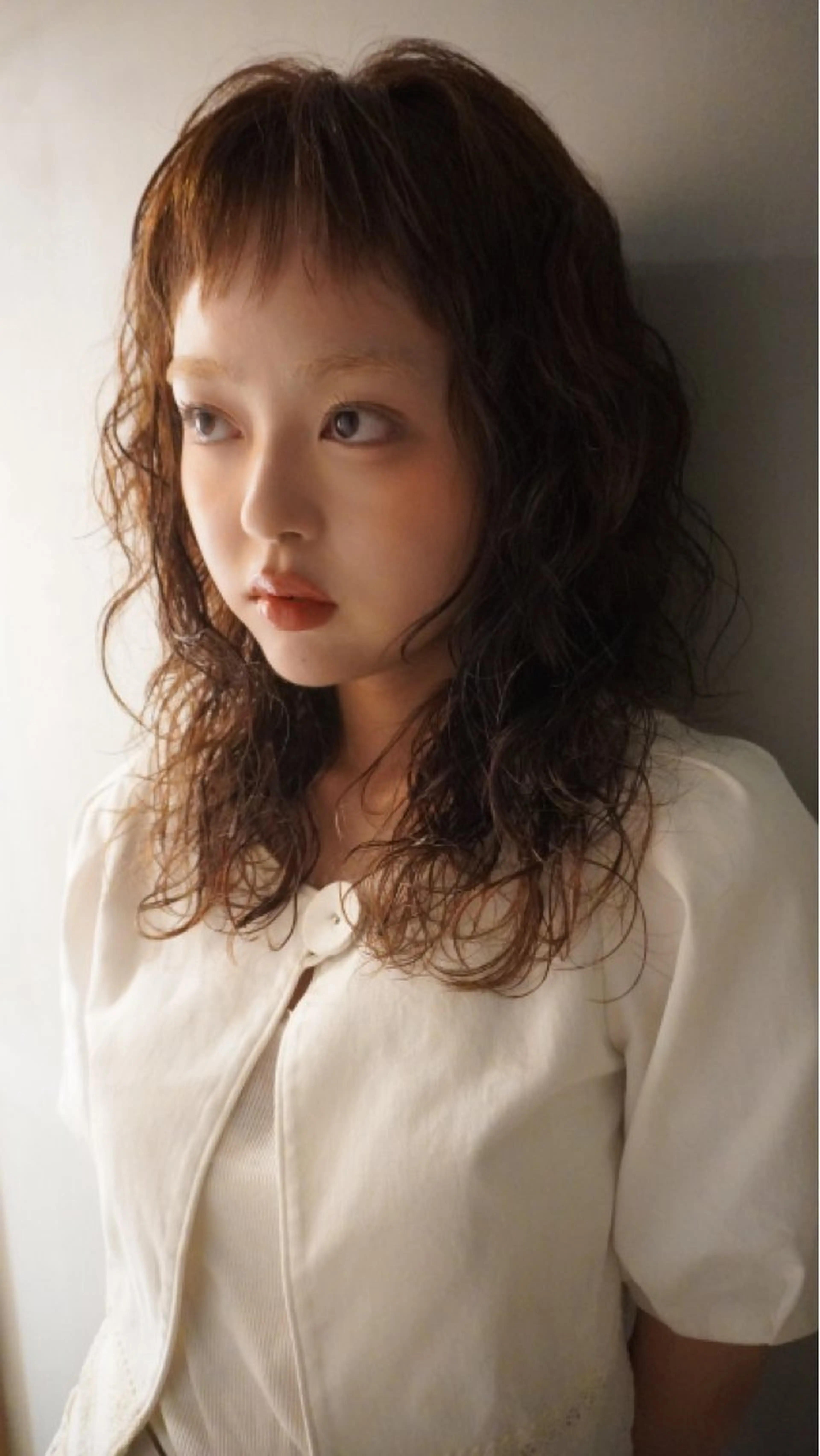 ショート カラー パーマ hinata/ ハイトーンカラー🪽のヘアスタイル