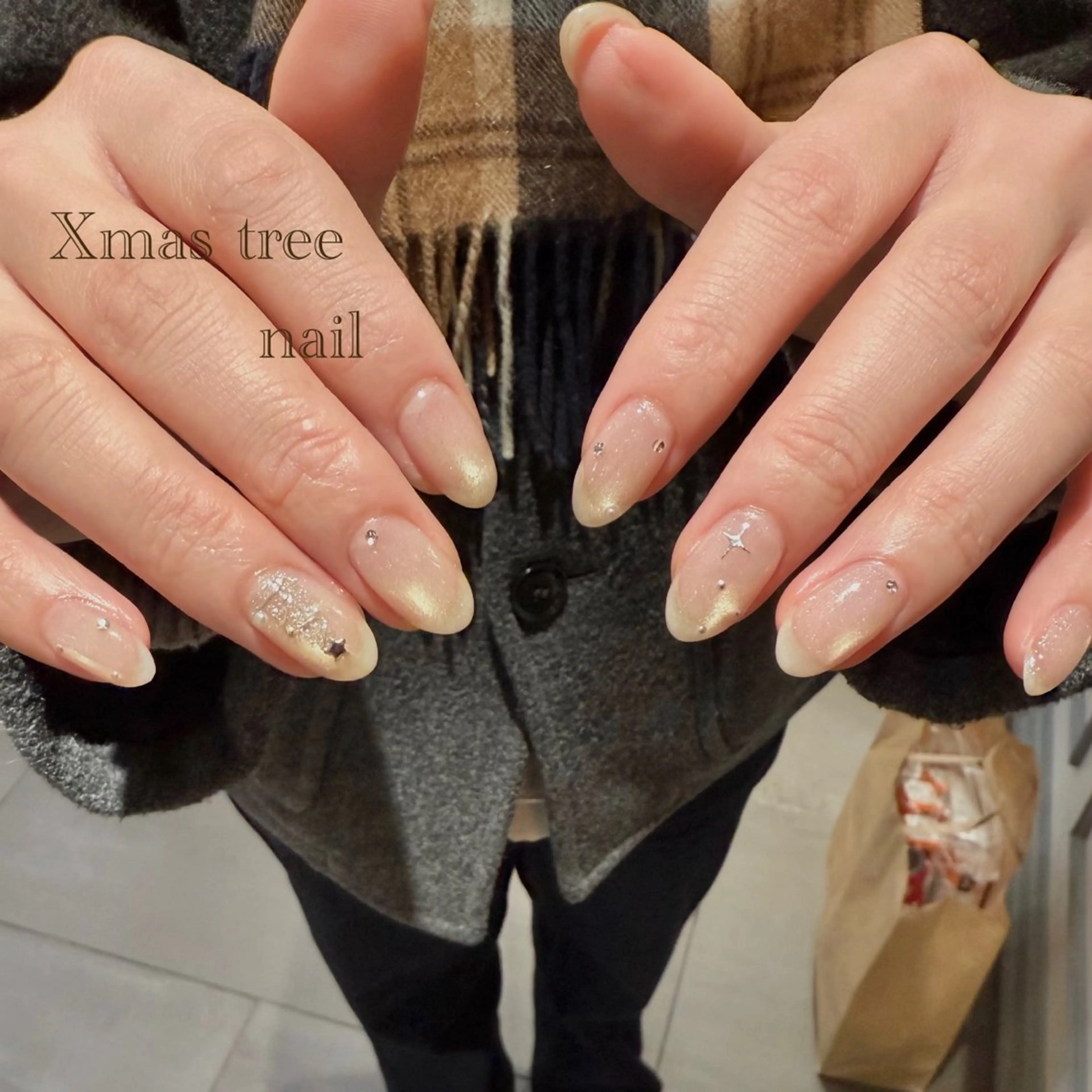 ネイル ハンドネイル chika .のネイルデザイン