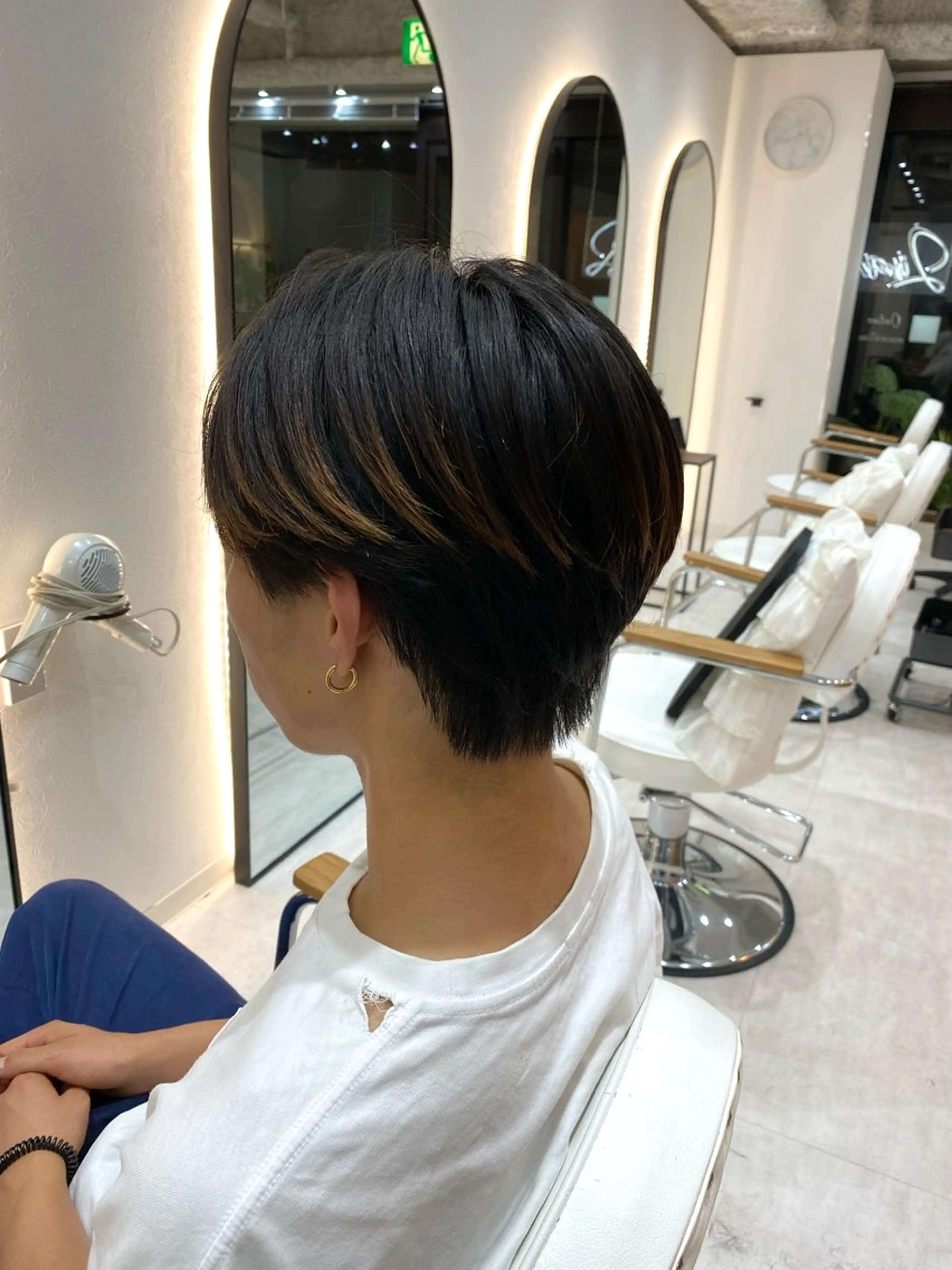 ショート 艶髪・透明感カラー・ 韓国ヘア・Yuriのヘアスタイル