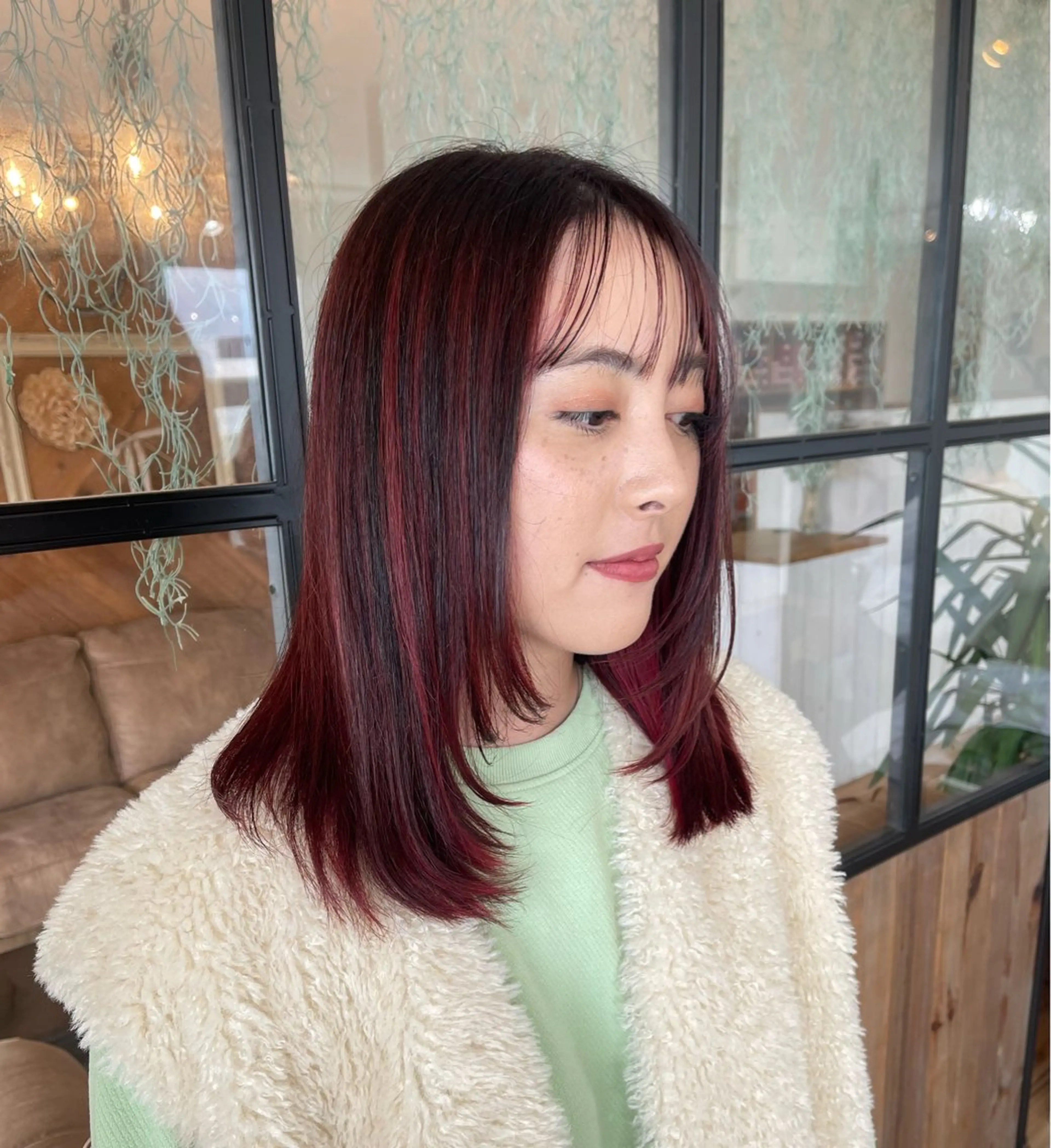 カラー LA BELLA所属・LA BELLA マリナのヘアスタイル