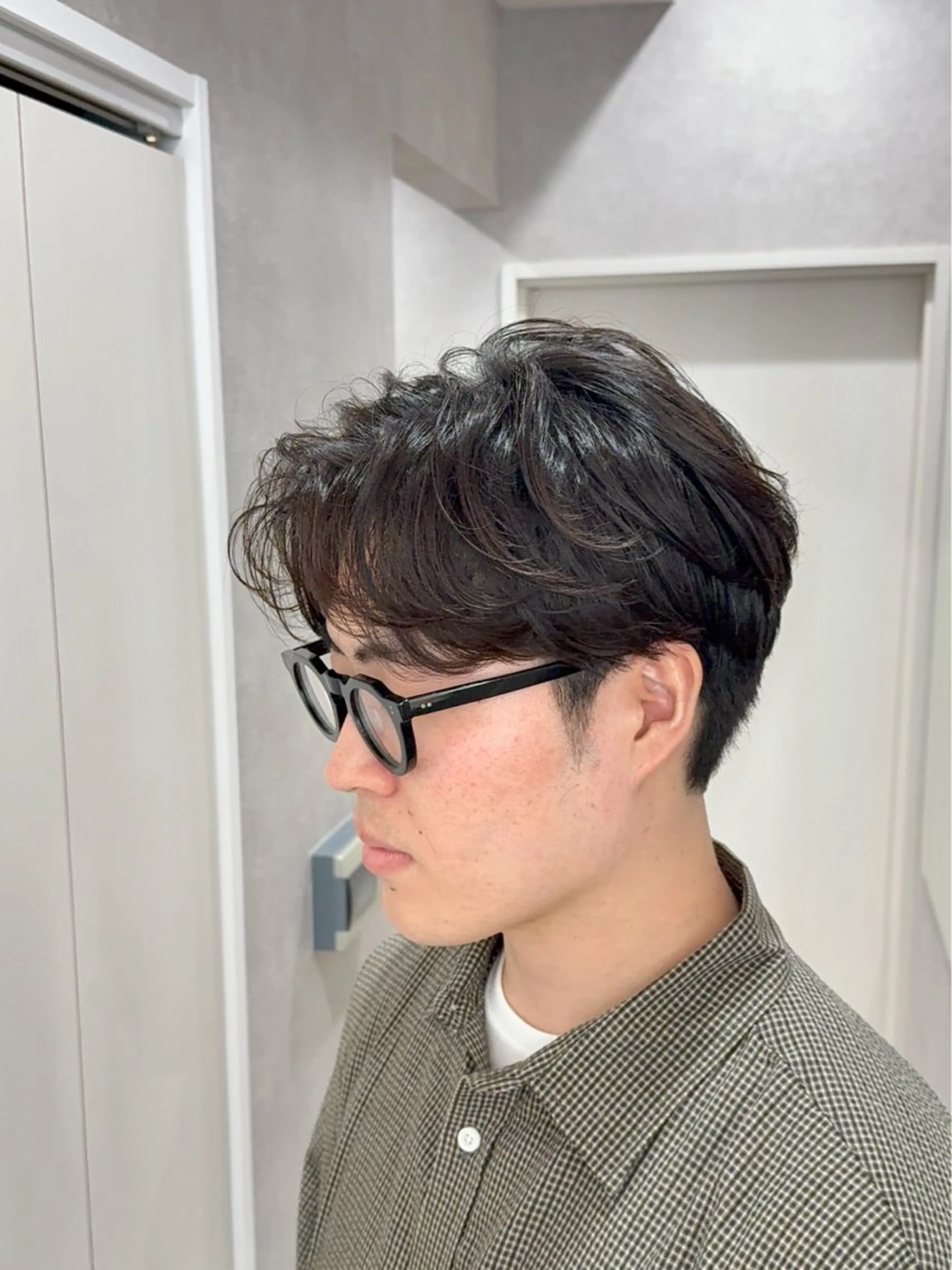 ショート パーマ メンズ カット パーマ トリートメント 【東北メンズヘア1 位受賞🥇】本間祐太のヘアスタイル