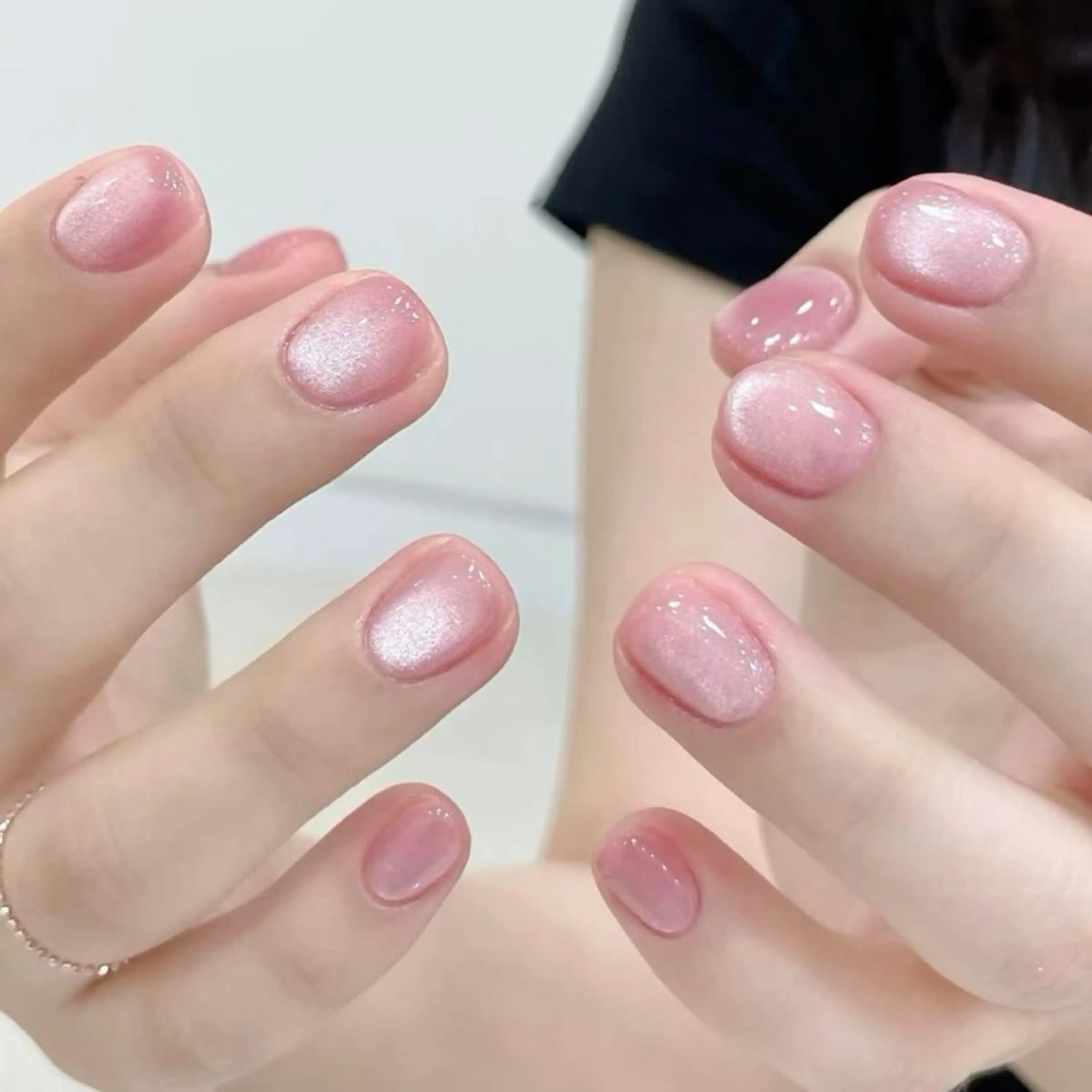 ネイル アートネイル オーロラネイル ブルー クリアネイル ジェルネイル ハンドネイル 綾瀬 はるのネイルデザイン