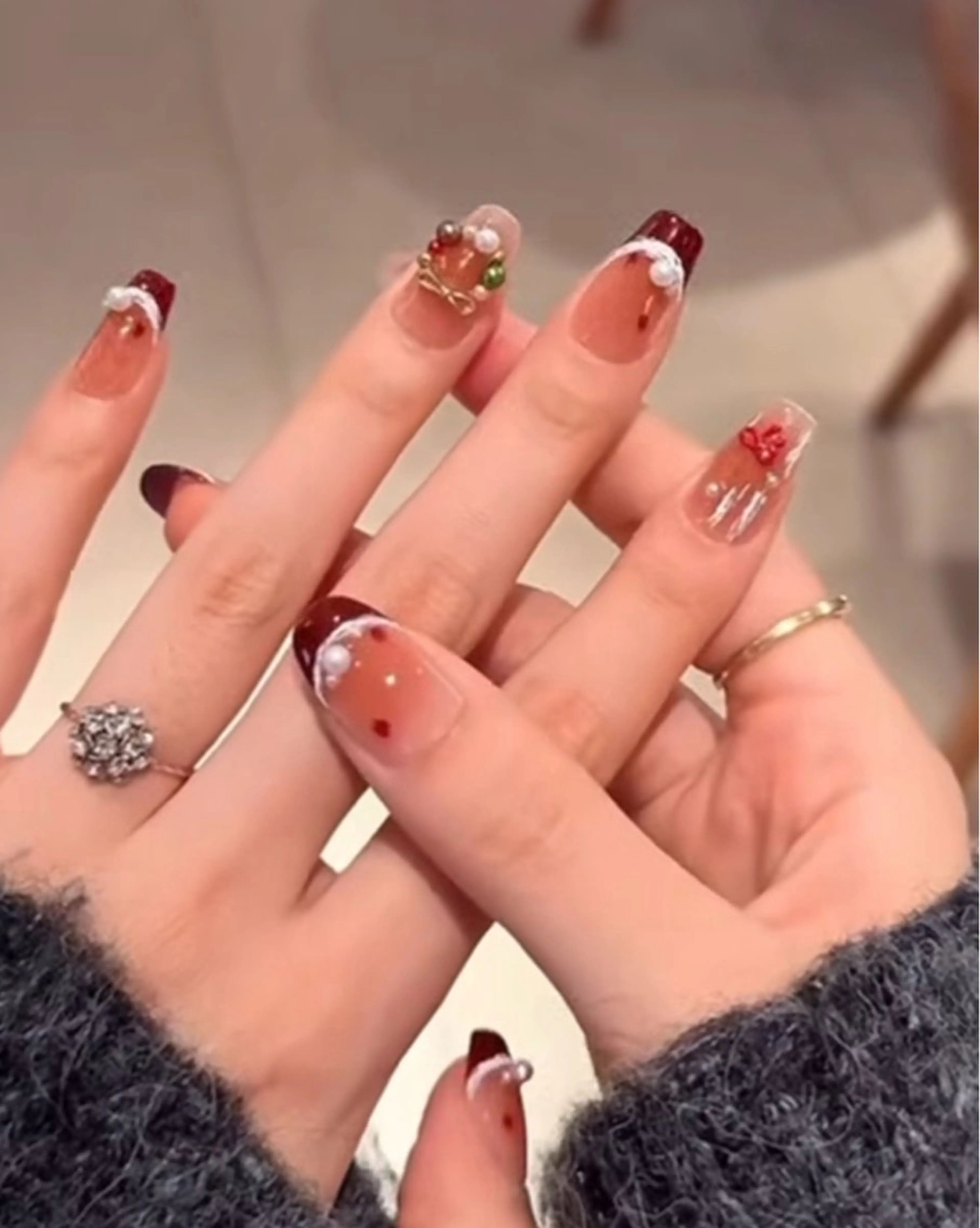 ネイル アートネイル 長さ出し ジェルネイル マグネットネイル ニュアンスネイル なな_ CloudyChanのネイルデザイン