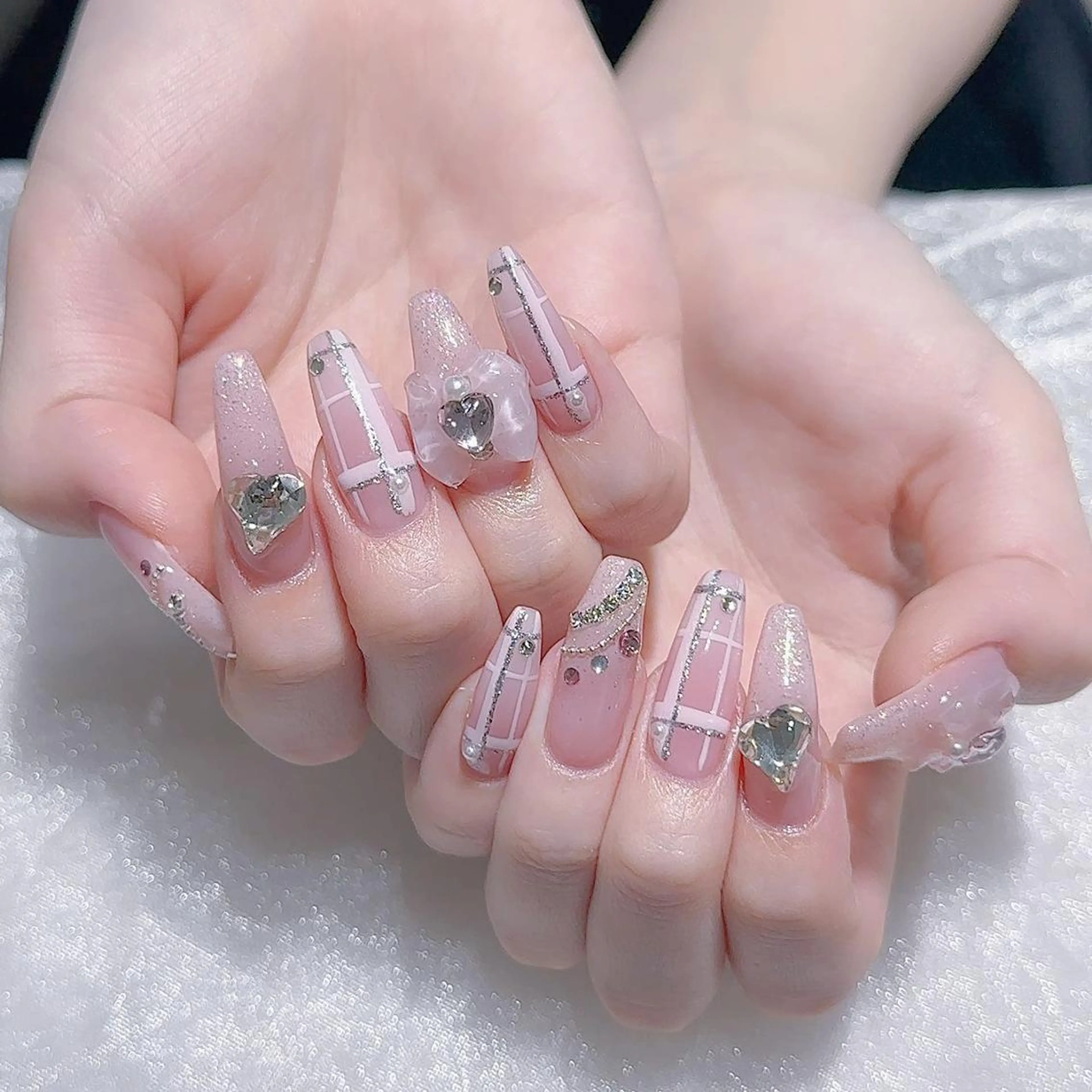 ネイル ハンドネイル Queens momoのネイルデザイン