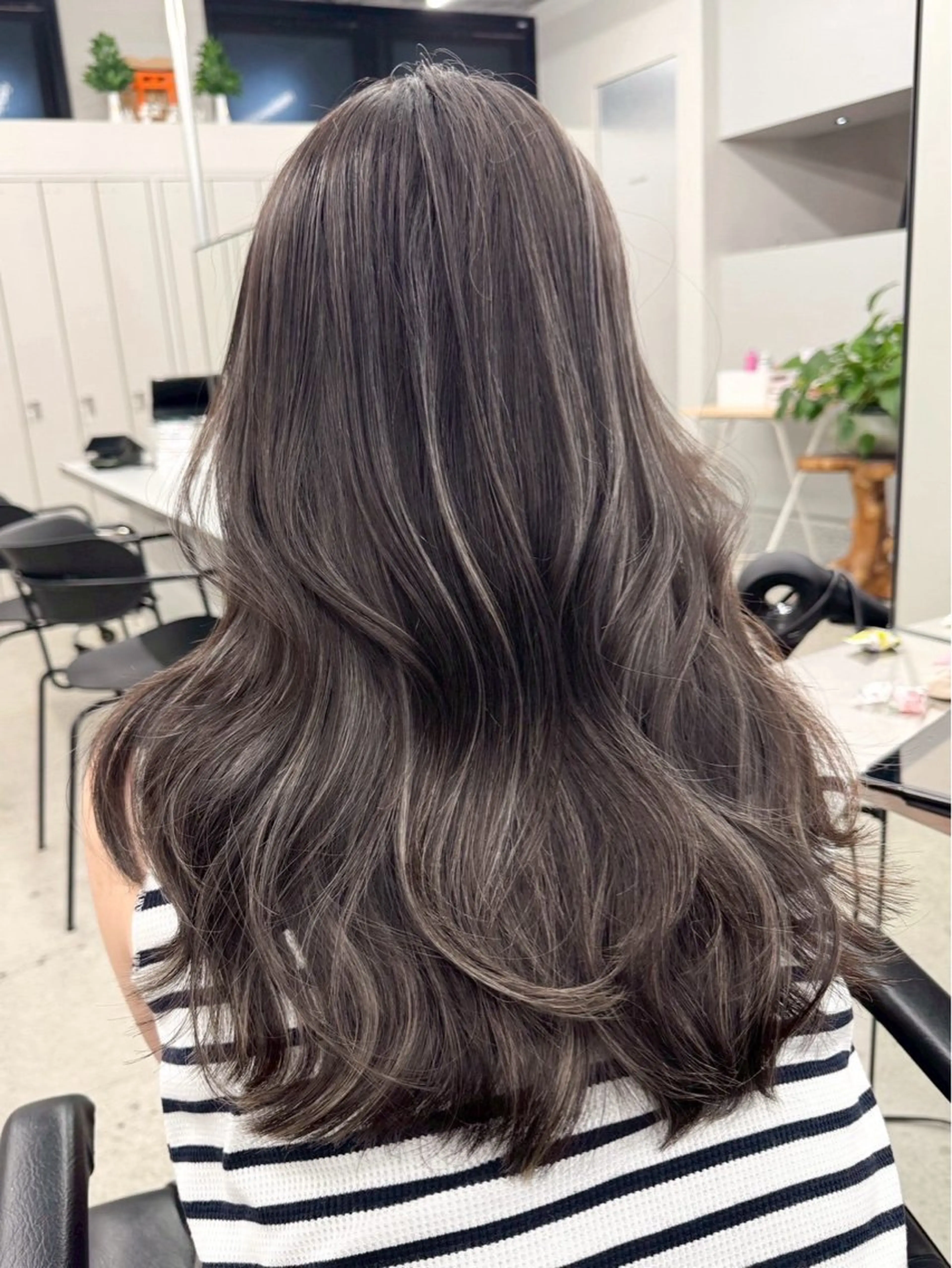 ロング カラー ハイライトカラー ハイライト ヘアカラー 🌈透明感カラー🌈 🌟吉田祐介🌟のヘアスタイル