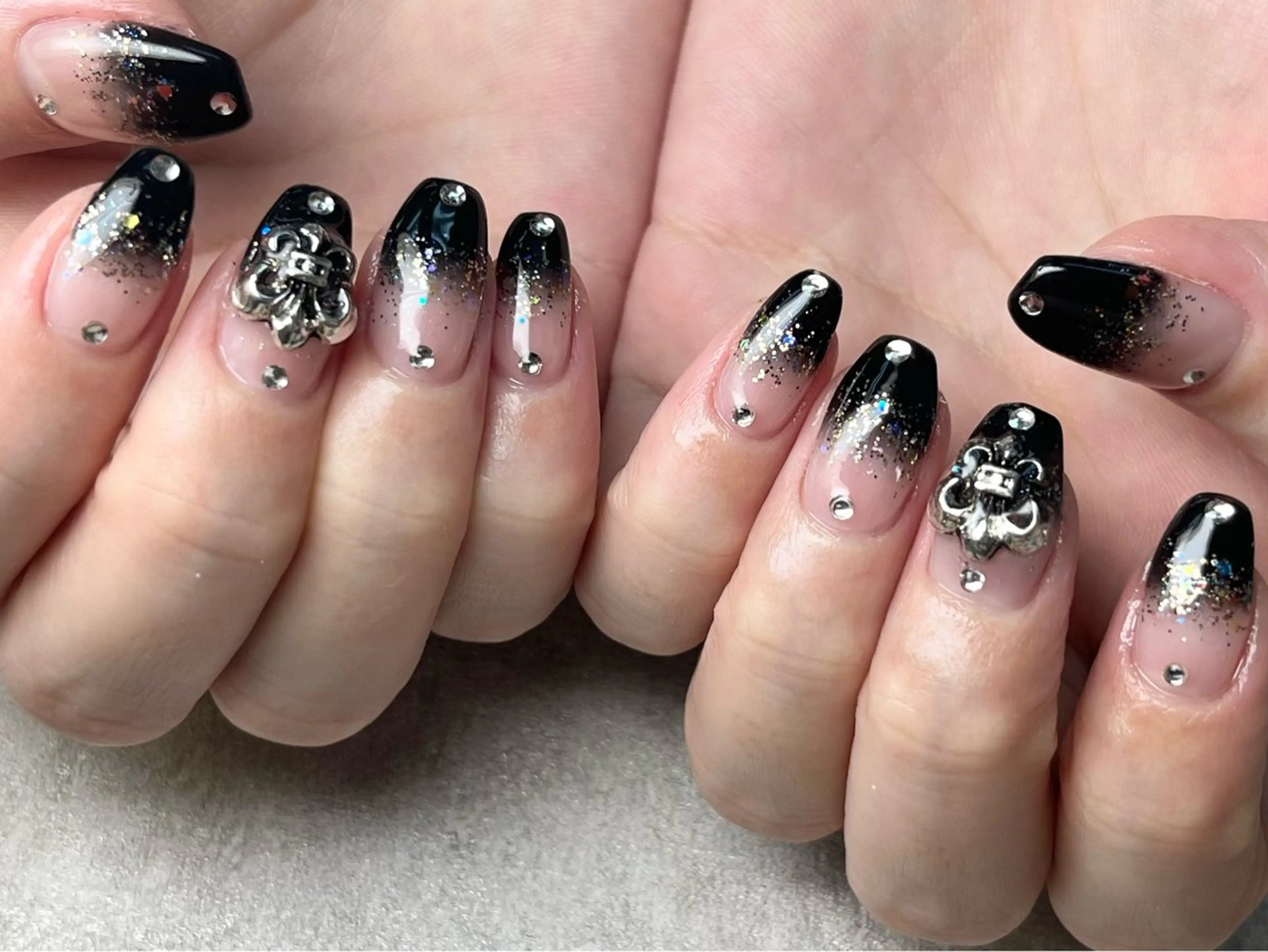 ネイル ハンドネイル Queennail 北堀江Yumiのネイルデザイン
