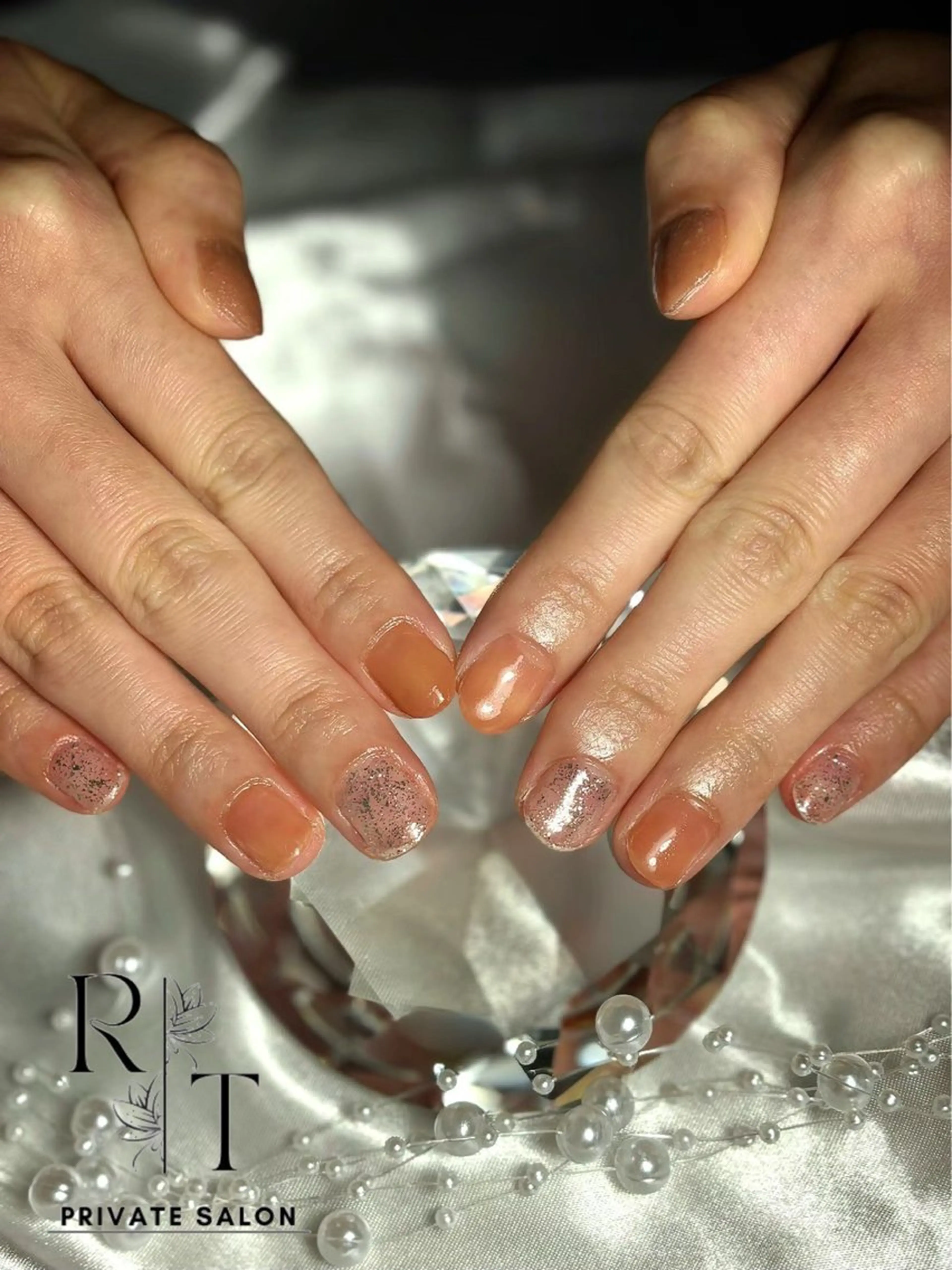 ネイル フラッシュネイル フレンチネイル キラキラネイル マグネットネイル ニュアンスネイル ハンドネイル Nailsalon / Rei.tuuのネイルデザイン