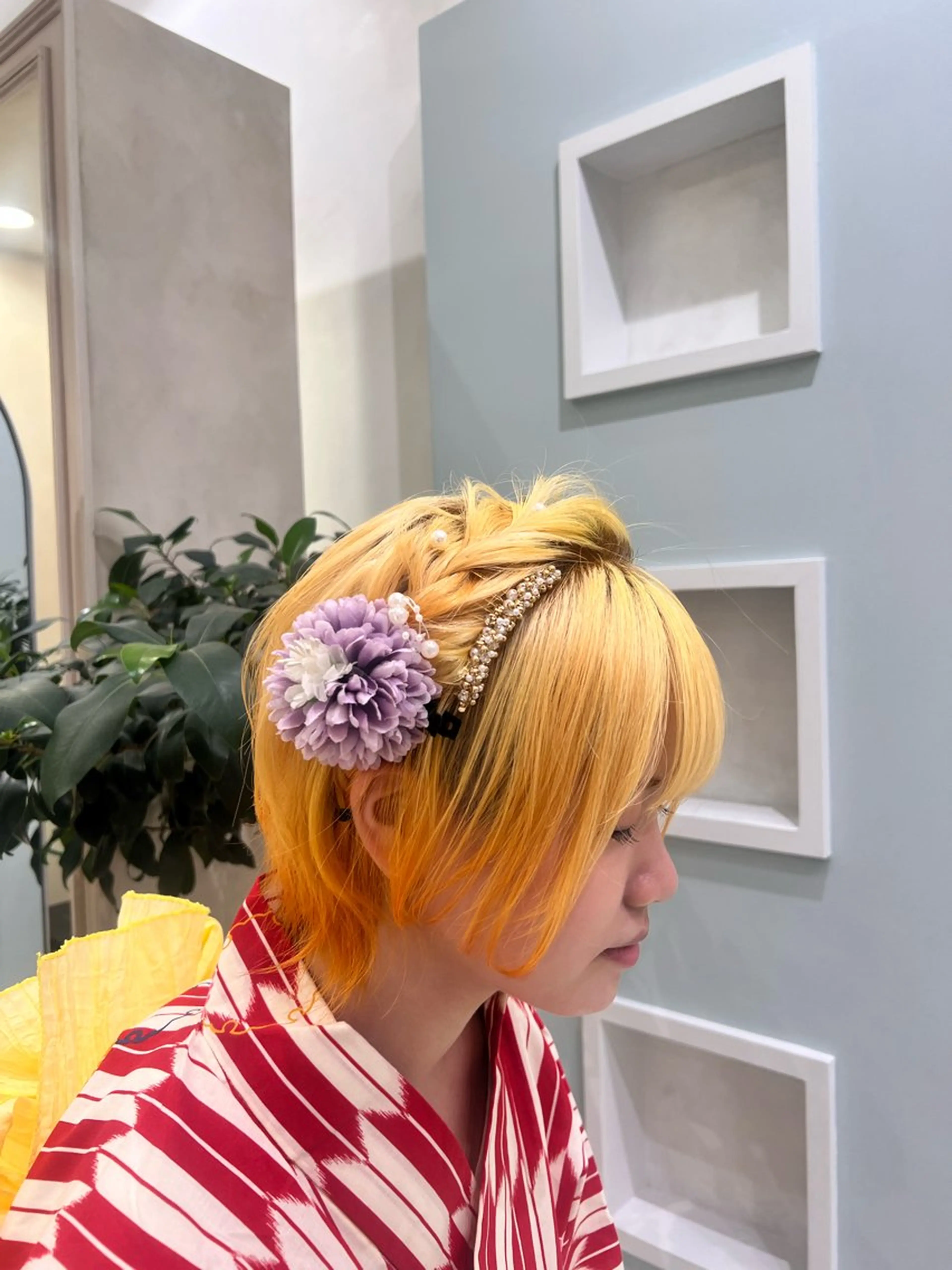 ショート ヘアセット ブリーチカラー 〻髪質改善〻アレンジのヘアスタイル