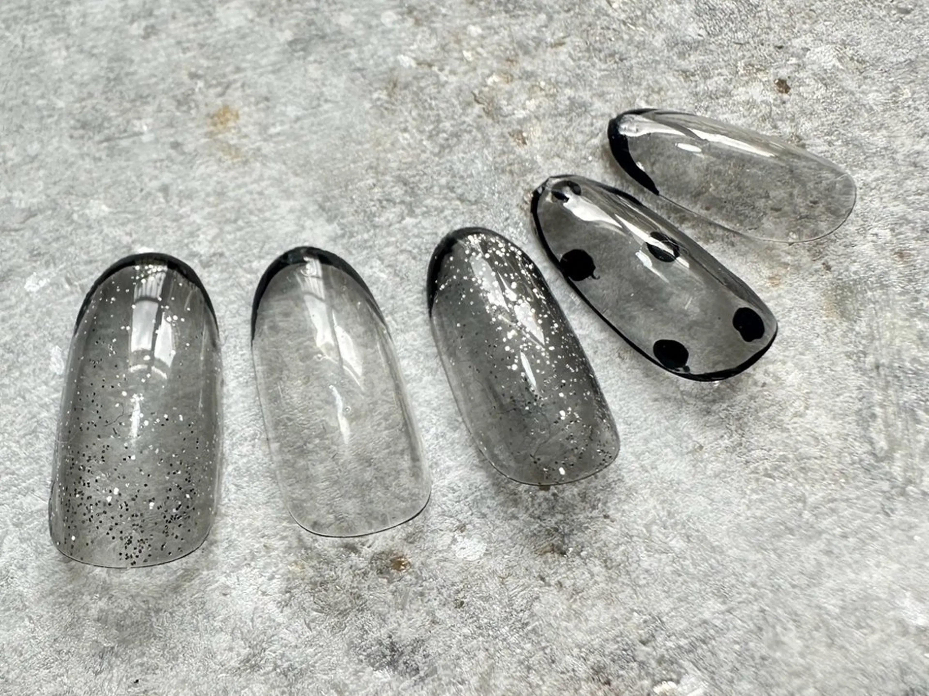 ネイル IRY nail 黒須莉奈のネイルデザイン