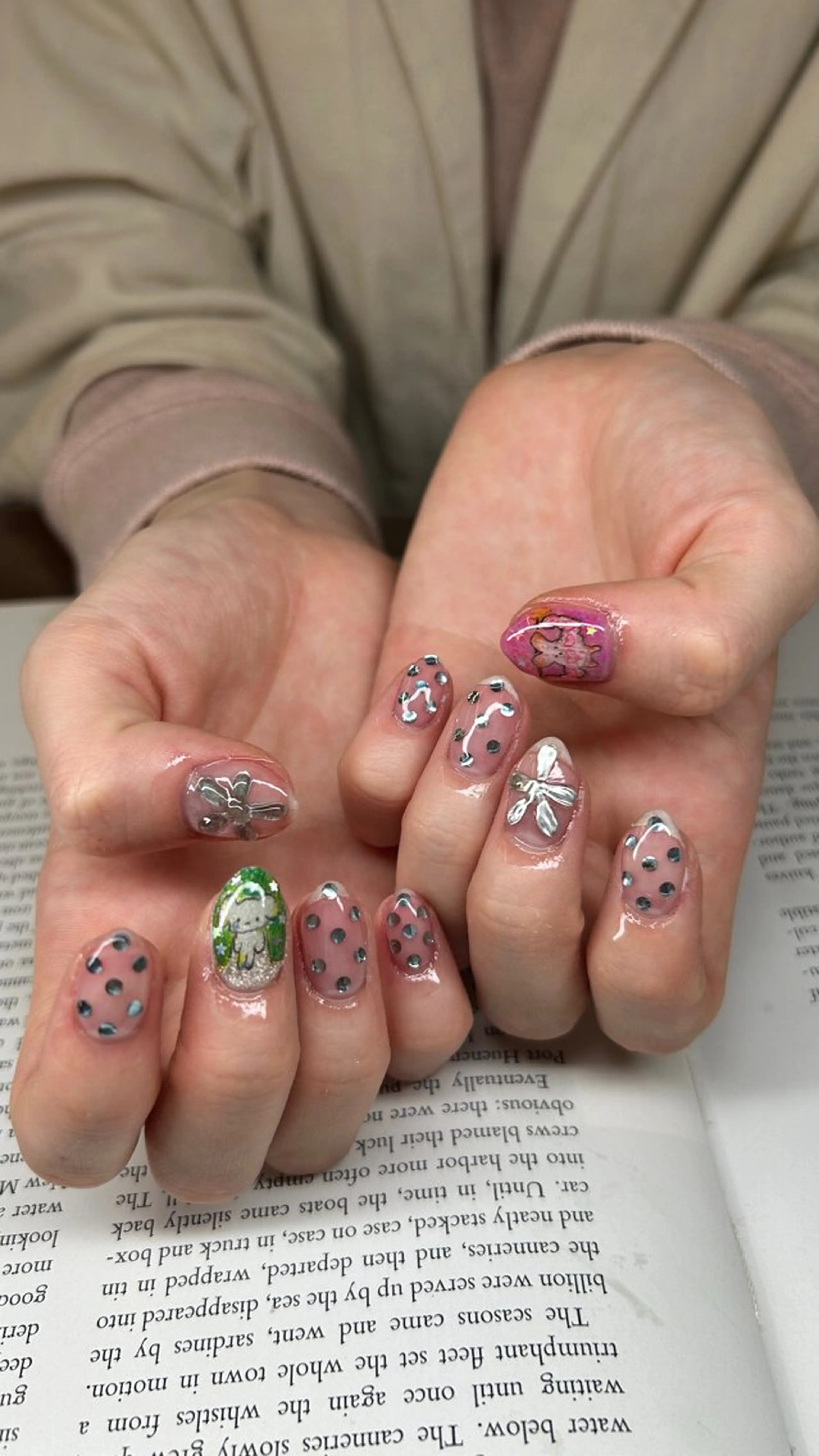 ネイル ハンドネイル era所属・かわた まいのネイルデザイン