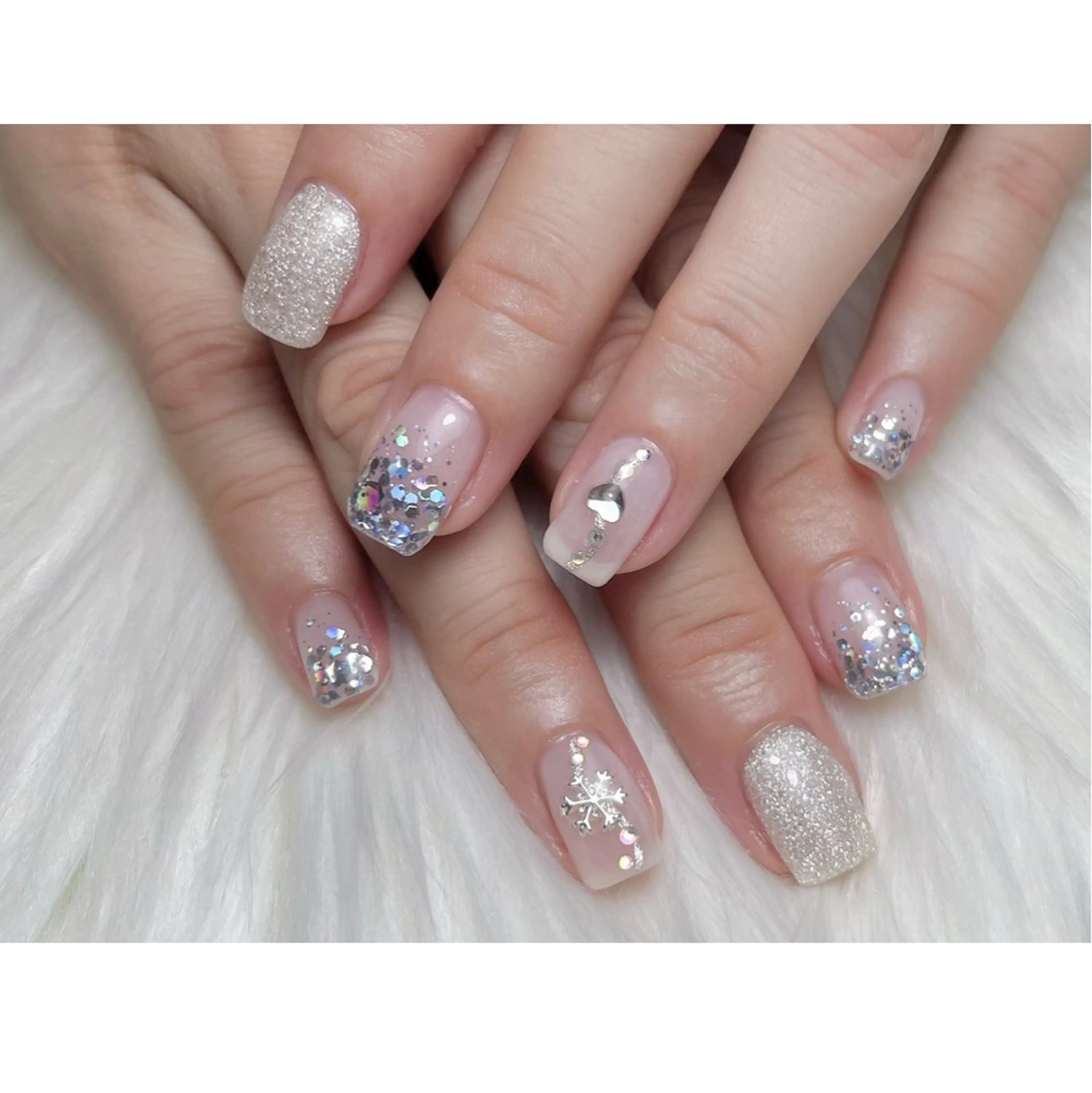 ネイル 長さ出し フットネイル ジェルネイル ハート キラキラネイル ハンドネイル Rs nail 新宿西口のネイルデザイン