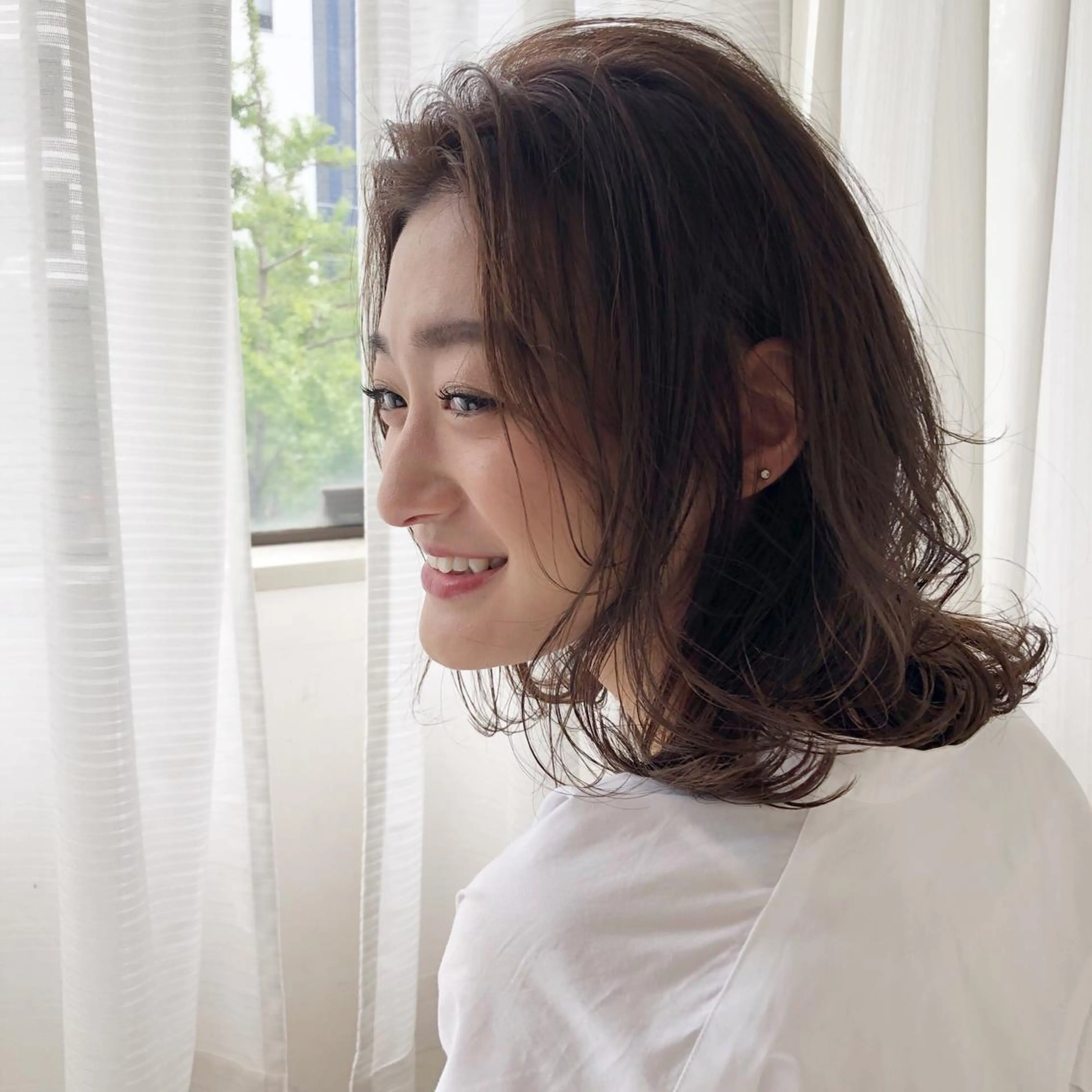 ミディアム カラー ボブ 外ハネヘア ボブ/大人ヘア k-two濱田のヘアスタイル