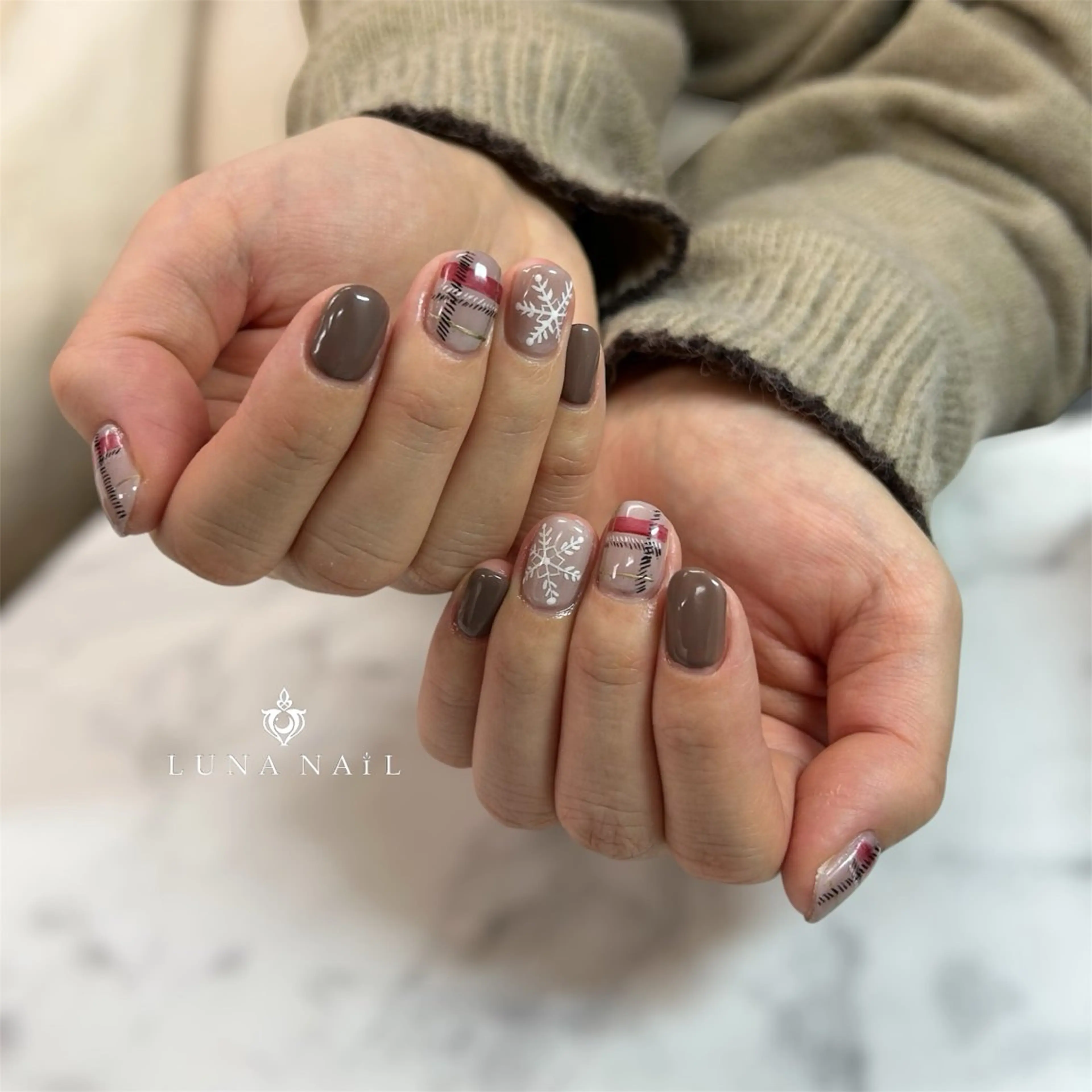 ネイル ハンドネイル アトリエ　ミモザ所属・いまむら あかりのネイルデザイン