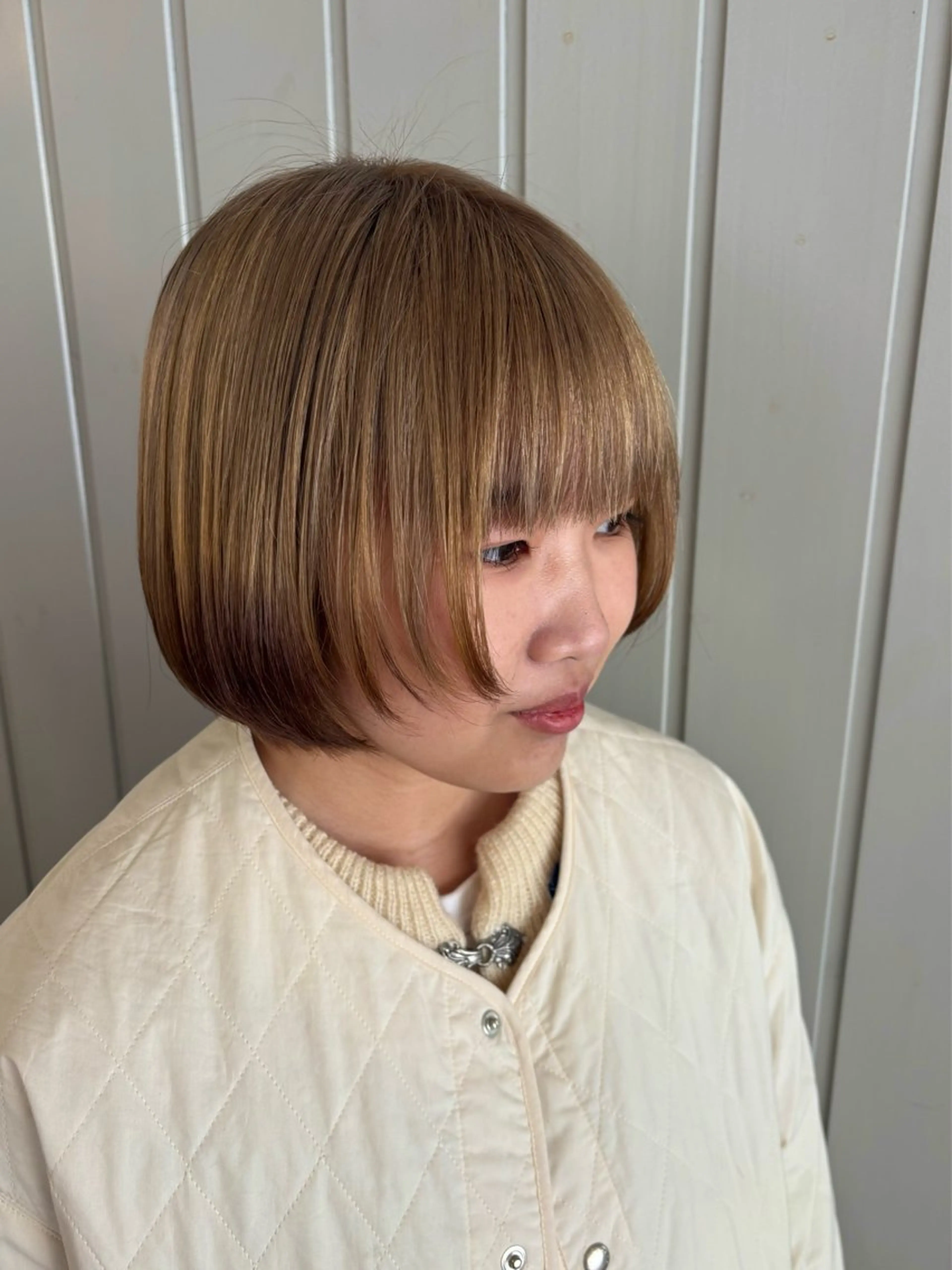 ショート カラー ブリーチ 顔周りカット レイヤーカット 小顔カット カット ヘアカラー Aujua認定サロン /Rena/CIELのヘアスタイル