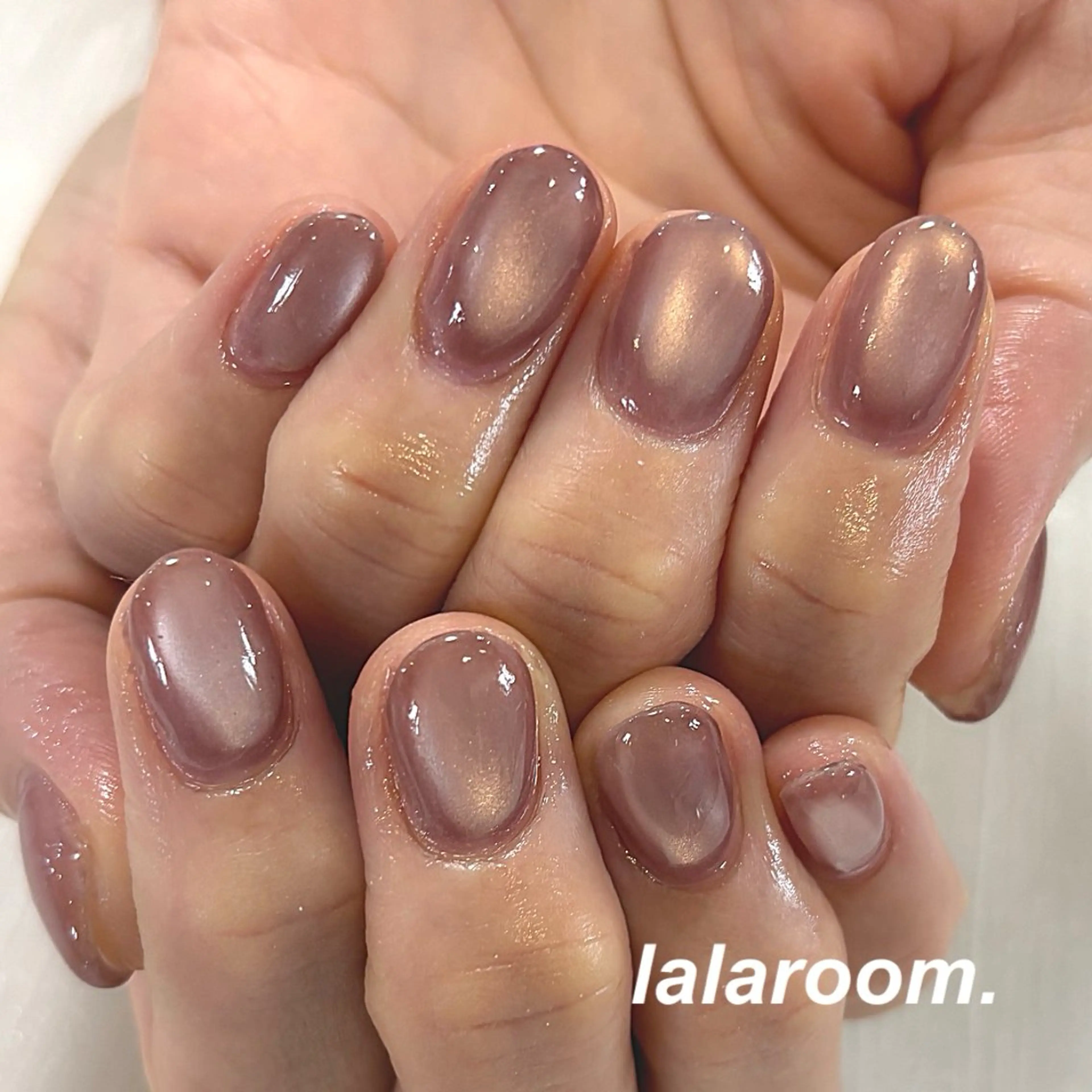 ネイル キラキラネイル マグネットネイル オフィスネイル ワンカラーネイル シンプルネイル ハンドネイル lalaroom. nailsalon航空公園店所属・lala room.のネイルデザイン