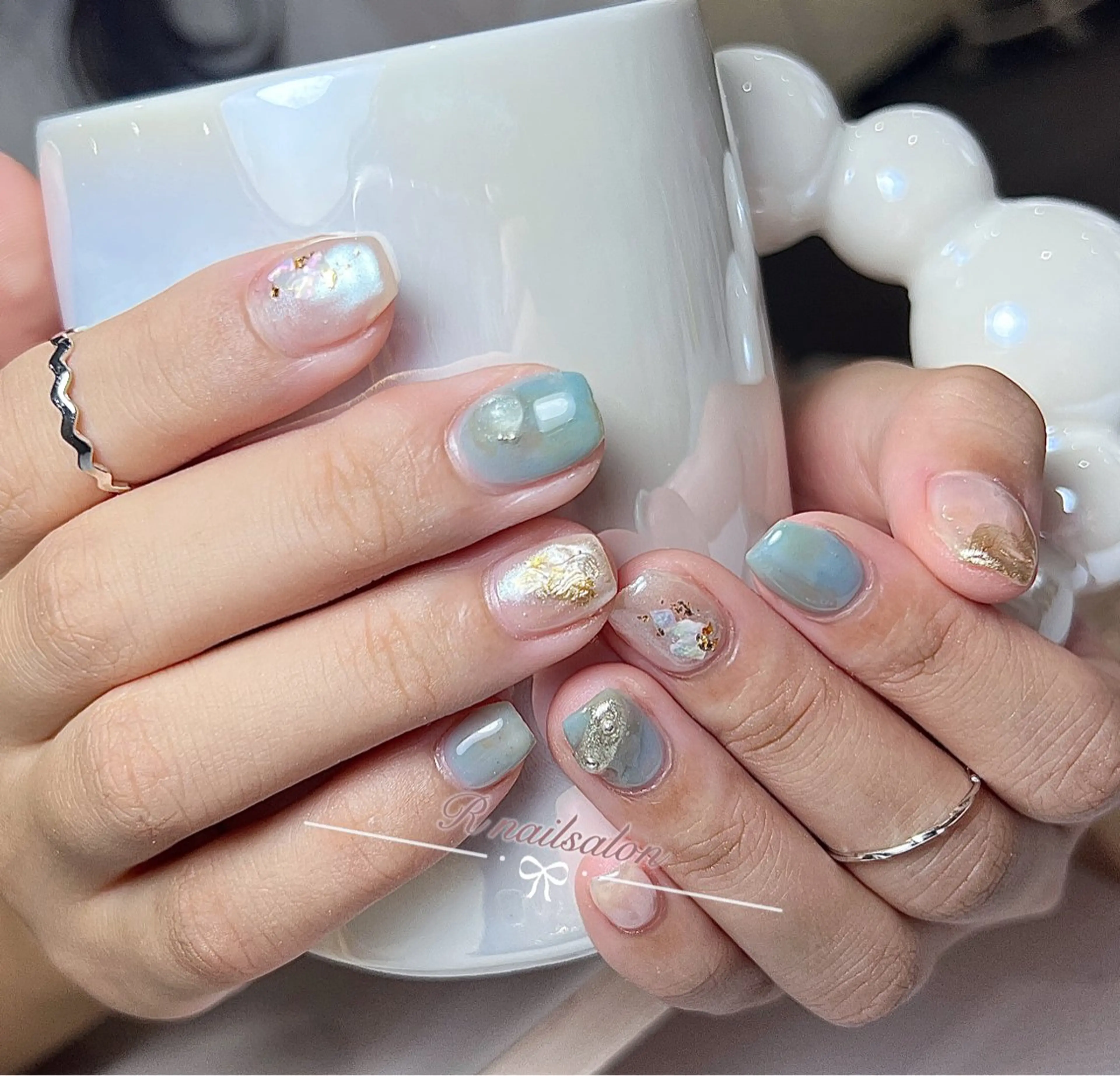 ミディアム ハンドネイル R NAILSALONのネイルデザイン