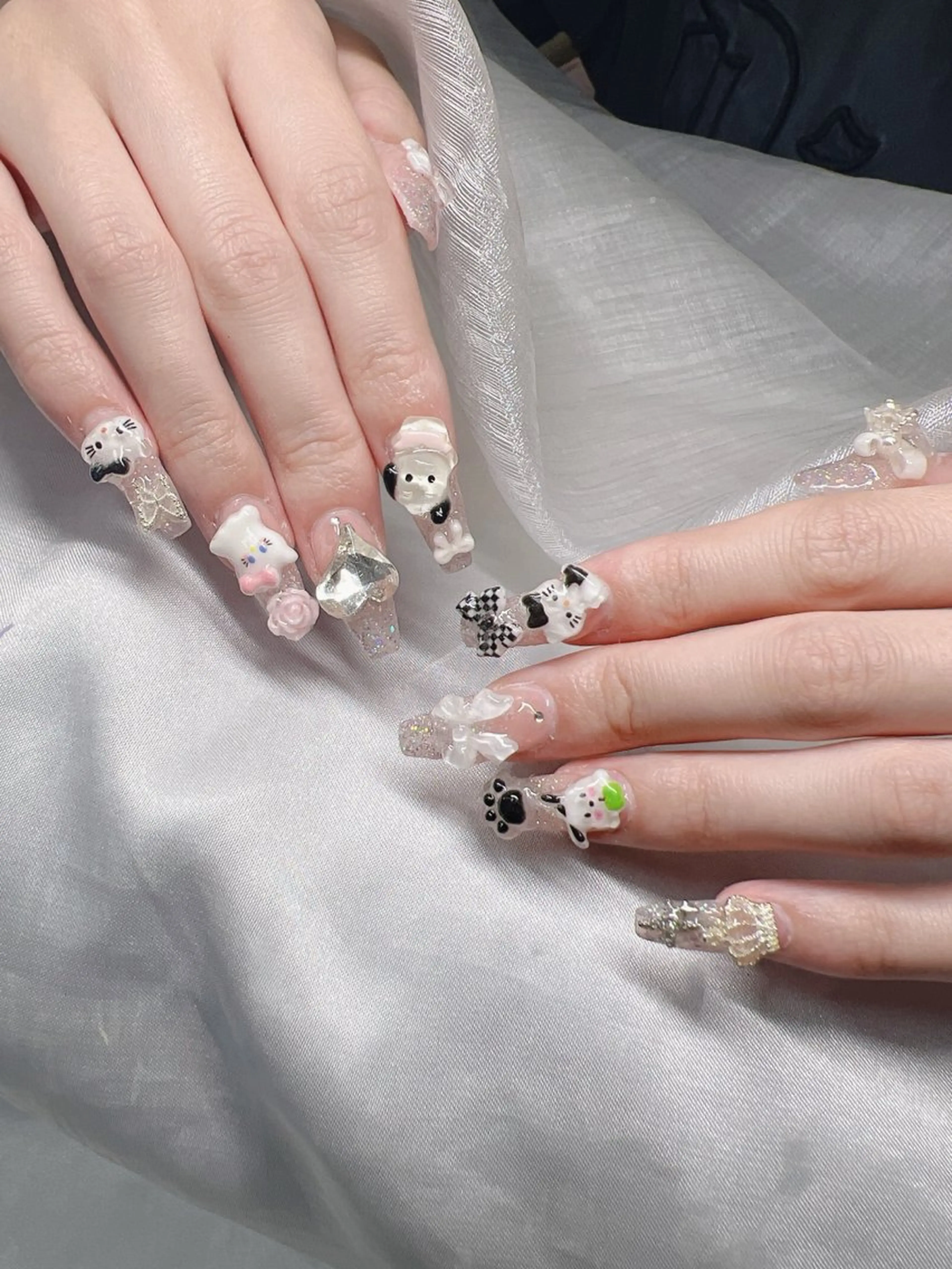 ネイル 長さ出し グラデーション 卒業式 キラキラネイル マグネットネイル ハンドネイル Lee Nailsのネイルデザイン
