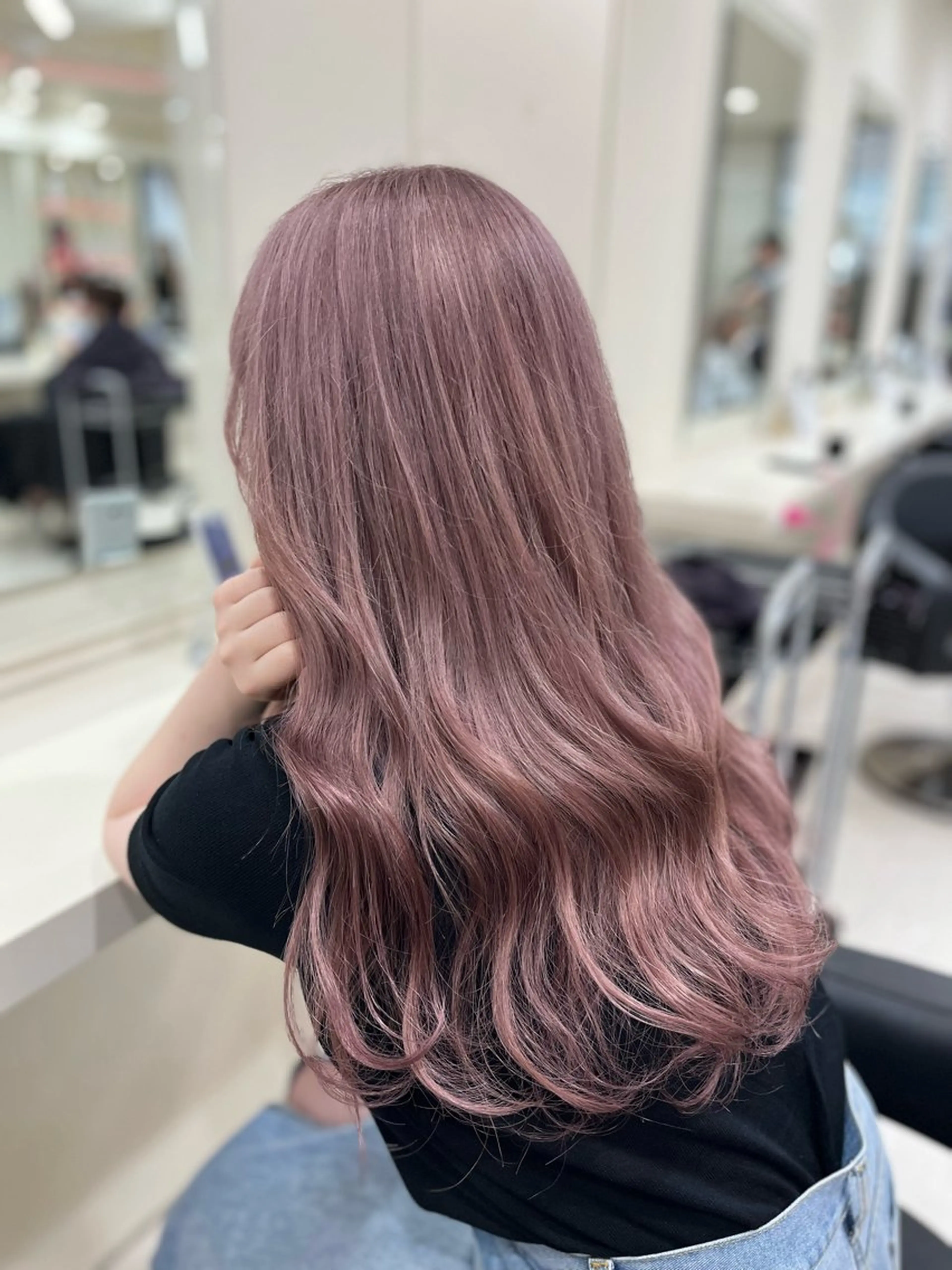 ロング ヘアカラー 🎀淡めモテカラー WAKANA🎀のヘアスタイル