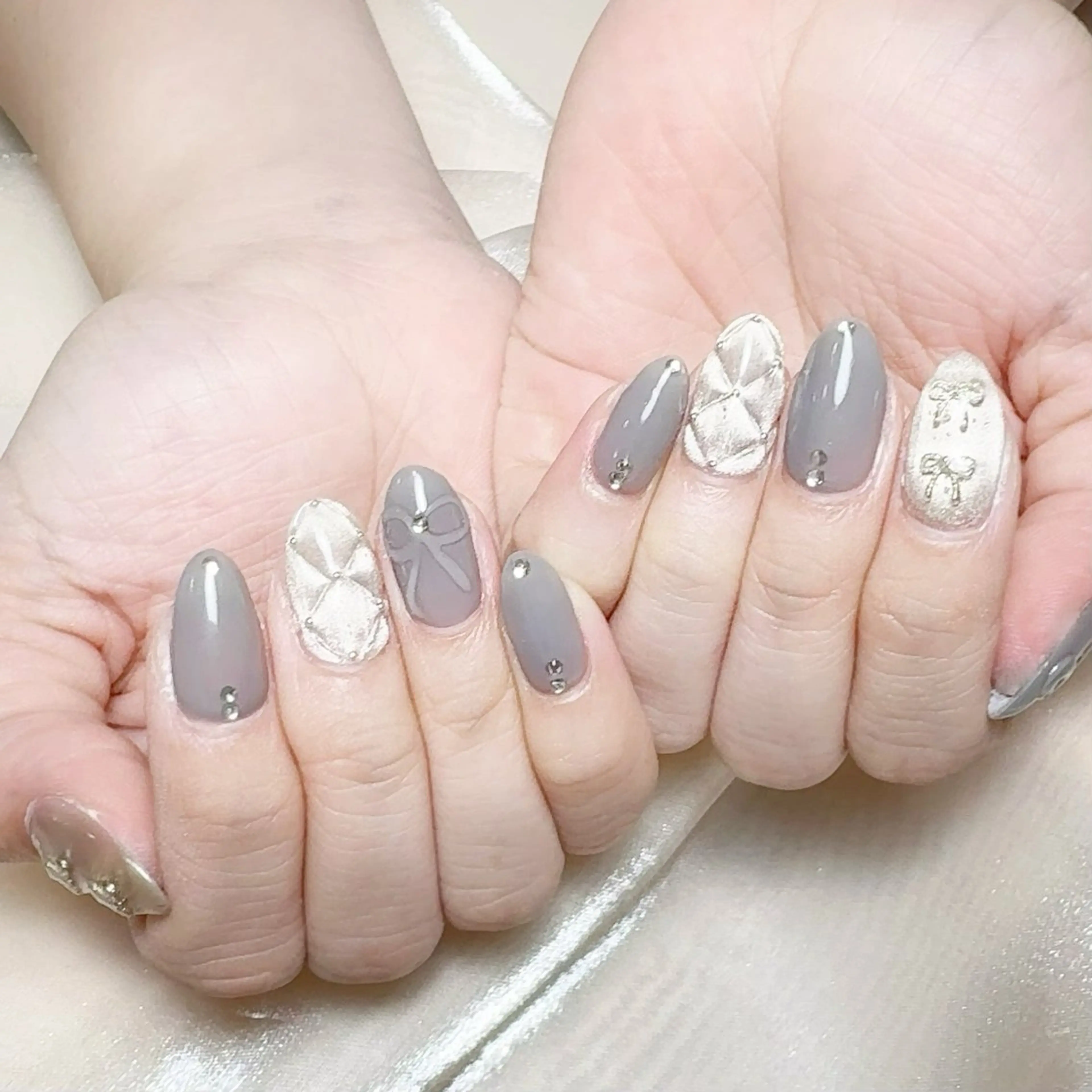 メンズ ネイル メンズ韓国風 アートネイル オーロラネイル ガーリー キラキラネイル ハンドネイル Nail salon 木にいるのネイルデザイン